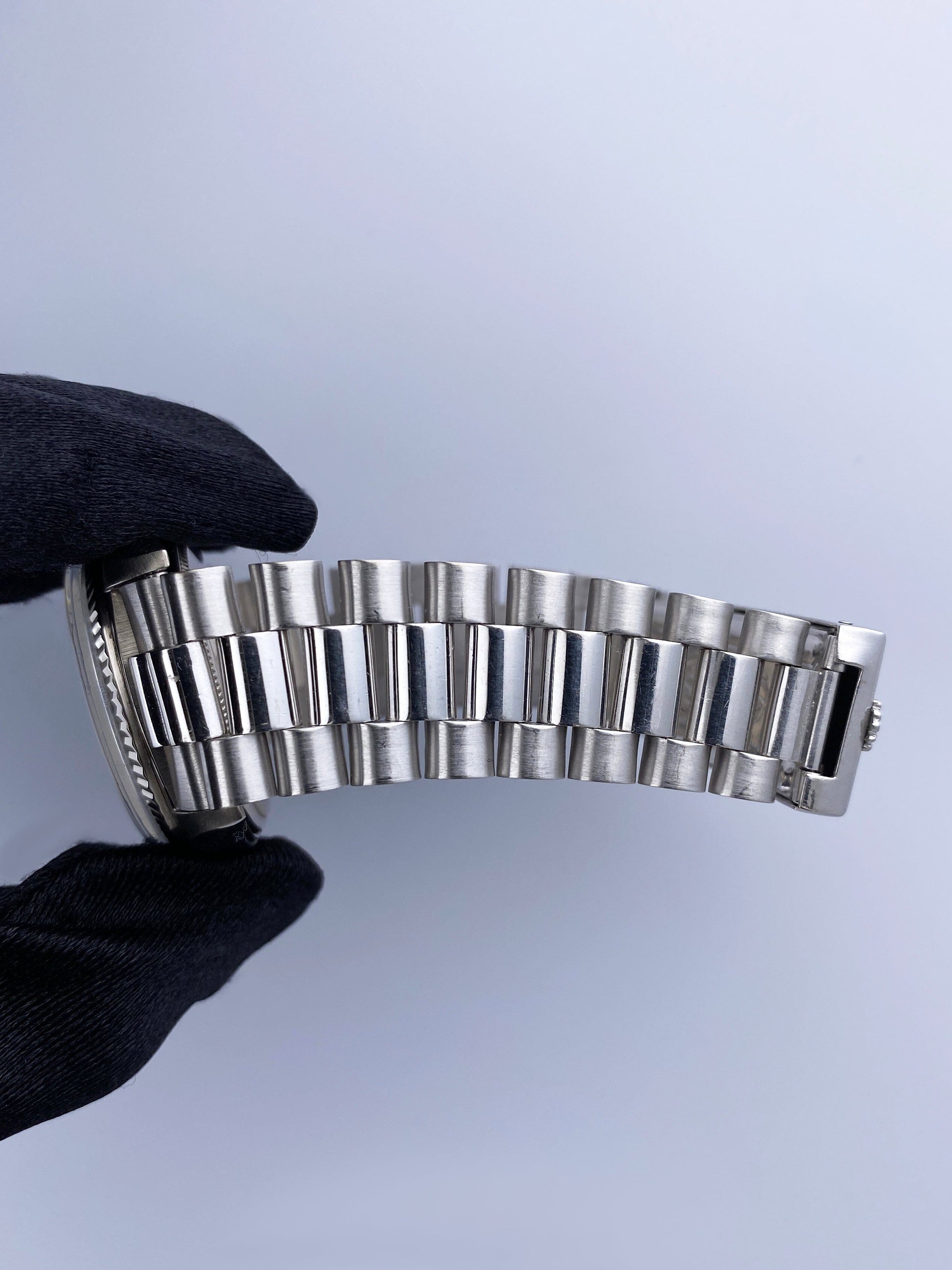 Rolex Day-Date 1803 Diamond 18K White Gold Mens Watch