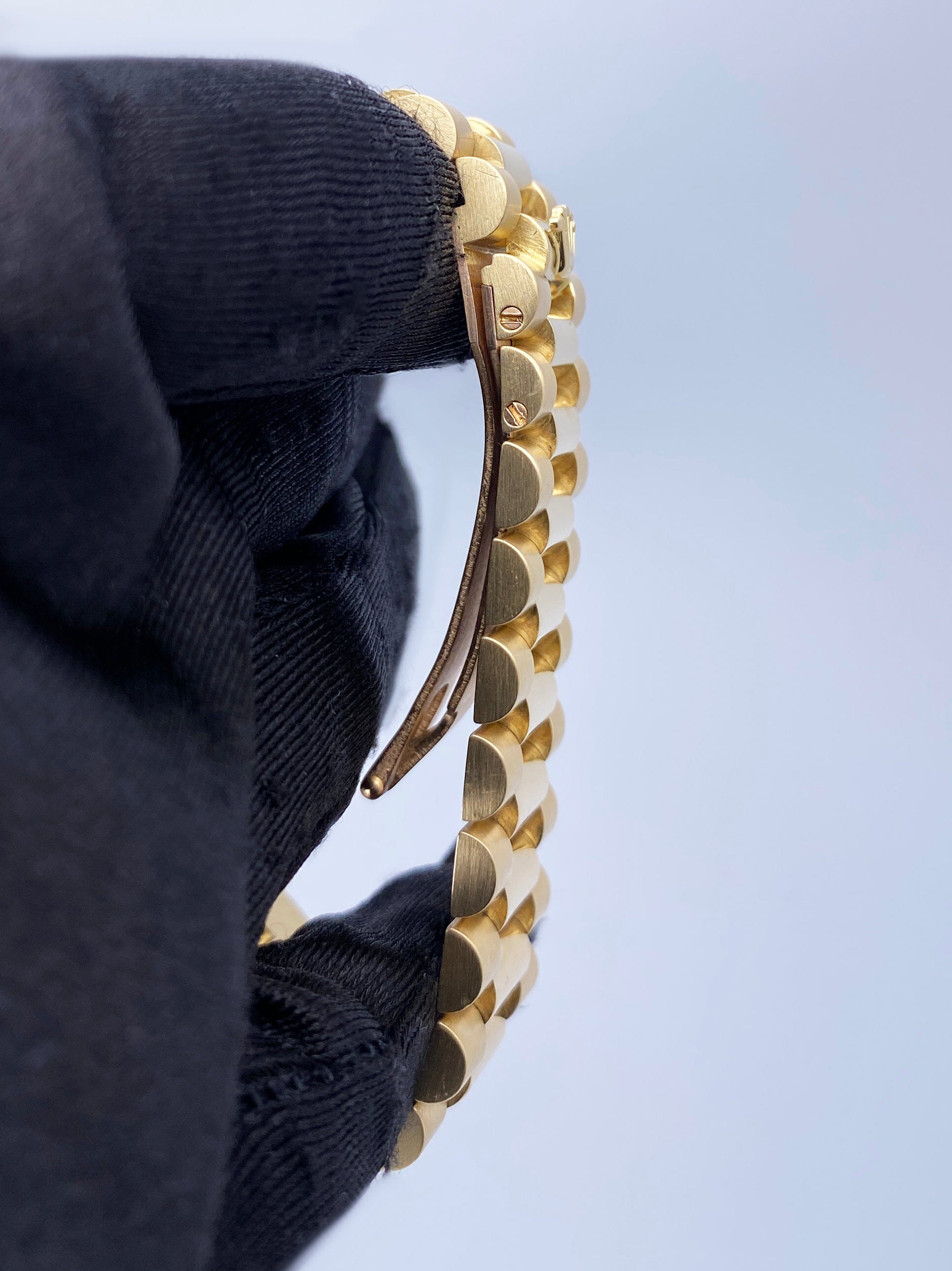 Rolex Day Date 18038 Onyx Dial Mens Watch – Phigora