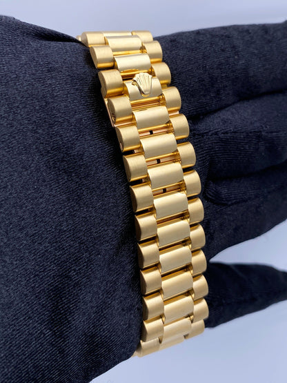 R02222301X_8 copy.jpg