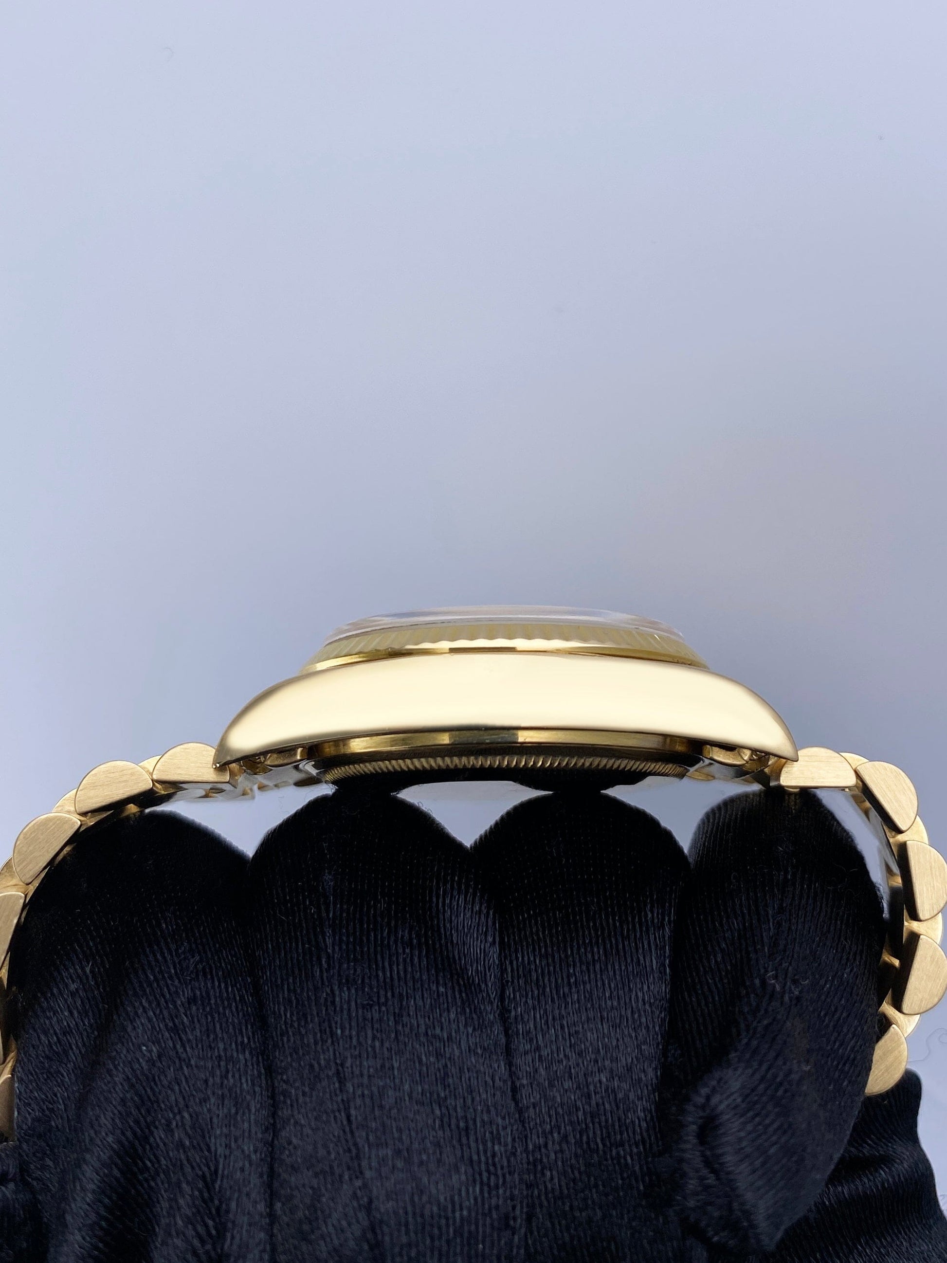 R02222301X_7 copy.jpg