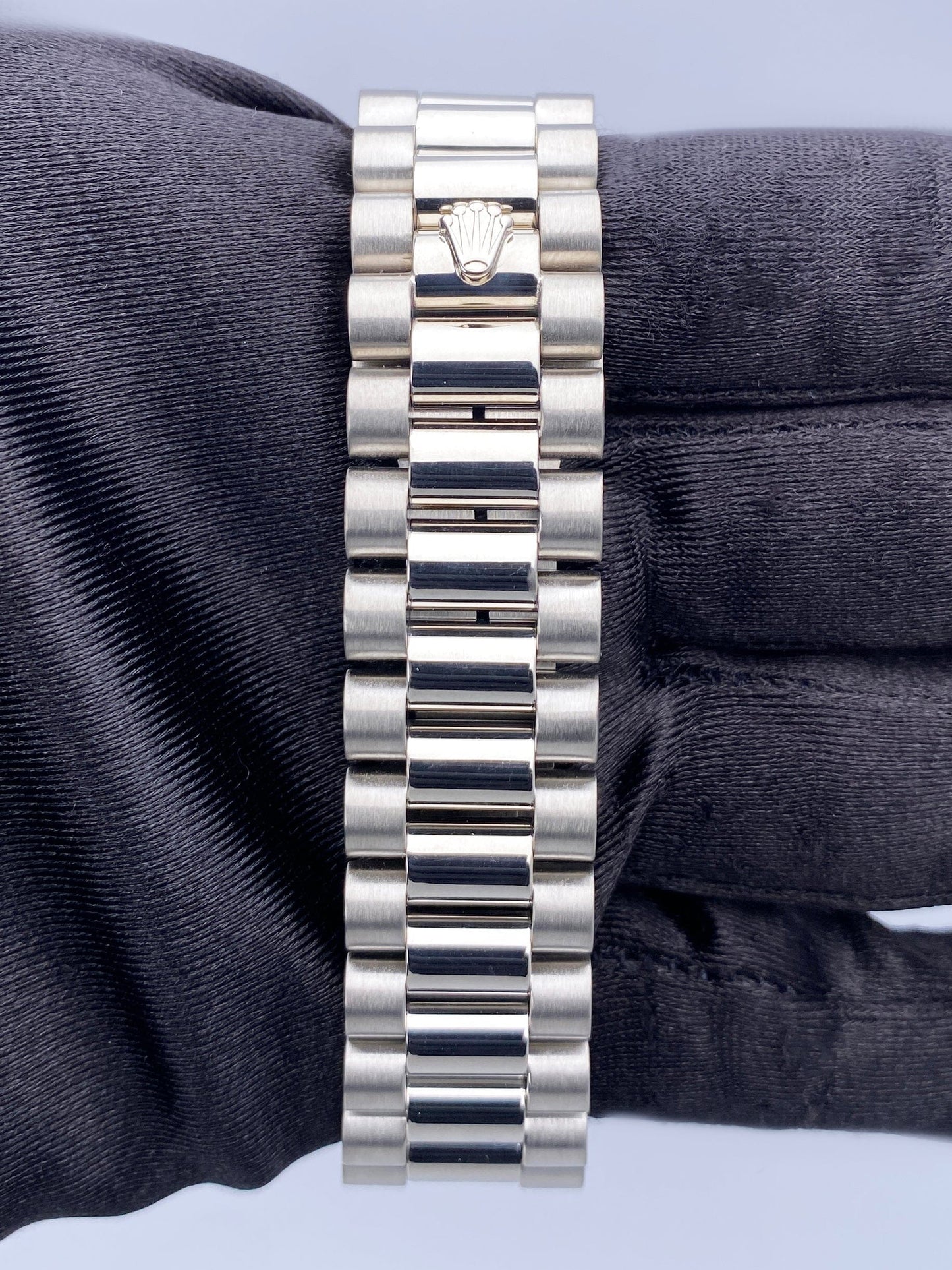 Rolex Day-Date 18239 18K White Gold Diamond Dial Mens Watch Box & Papers - Wristwatch