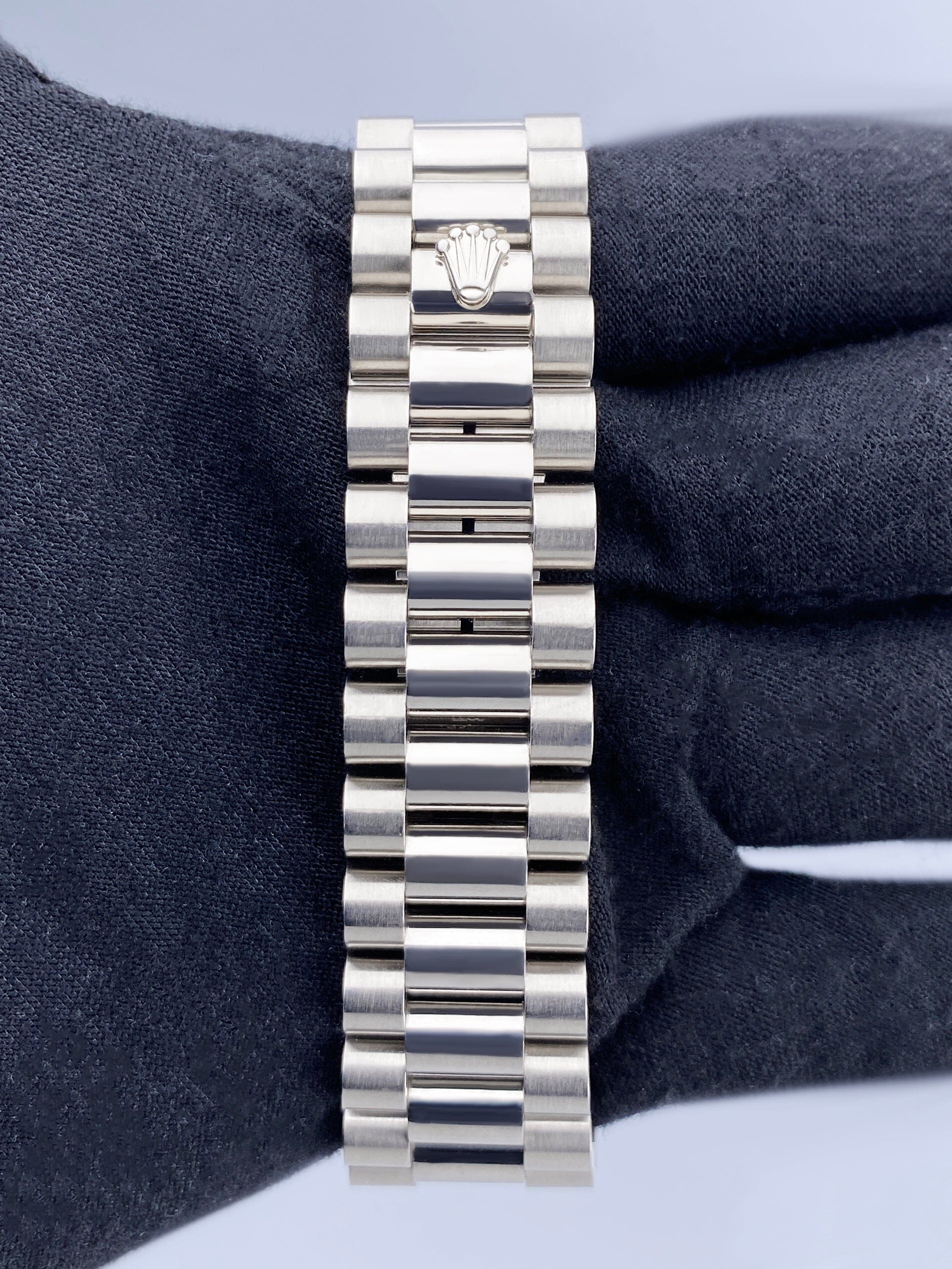 R18239WHRP95-1_8.jpg