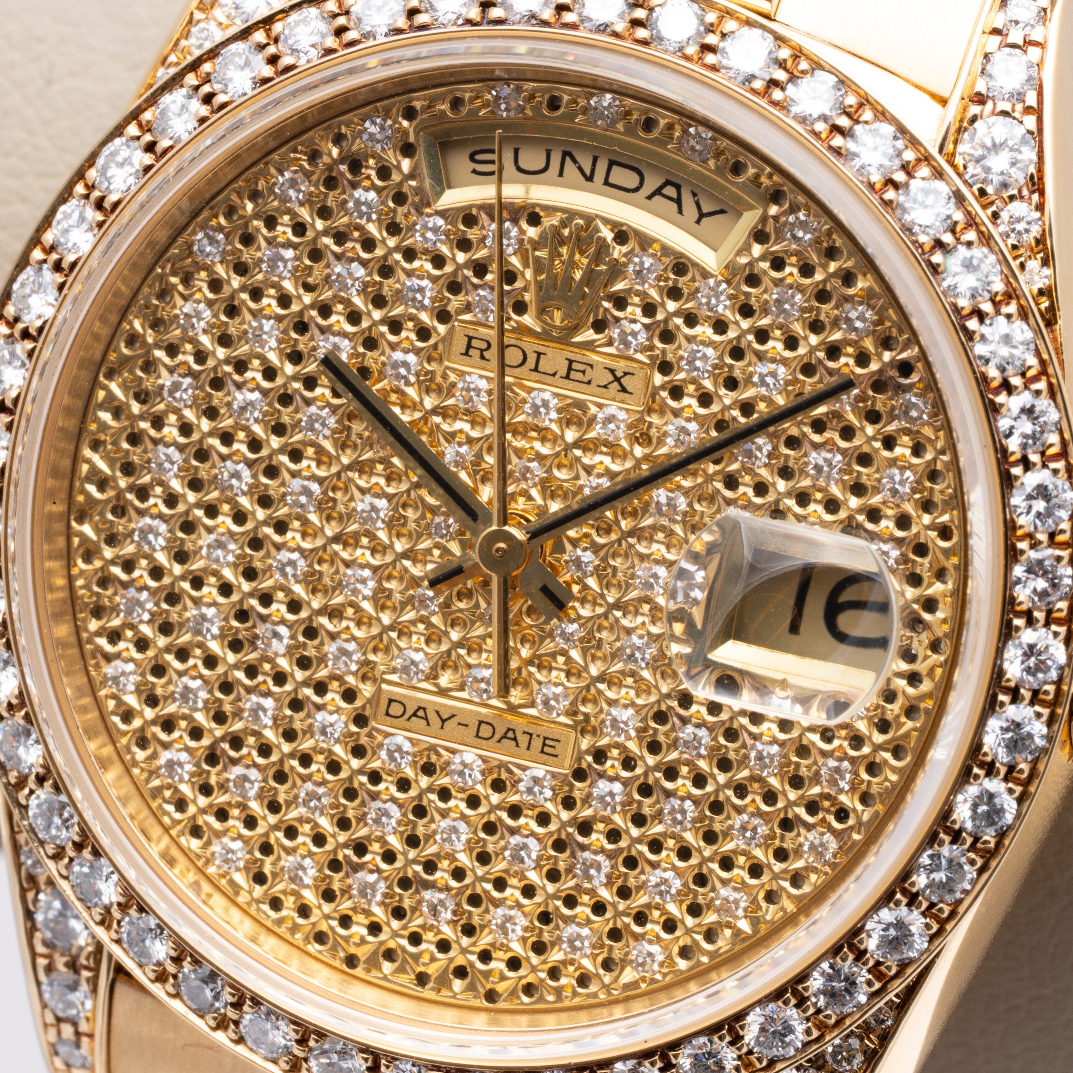 Rolex Day-Date 18388 Diamond Paved Dial Mens Watch Box Papers