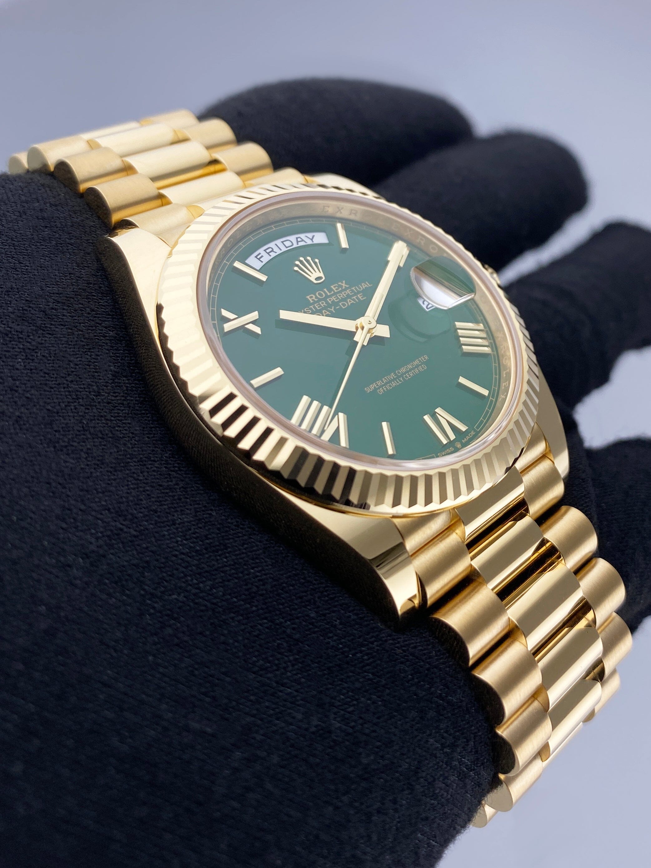 Rolex Day-Date 228238 Green Dial 18K Yellow Gold Mens Watch Box