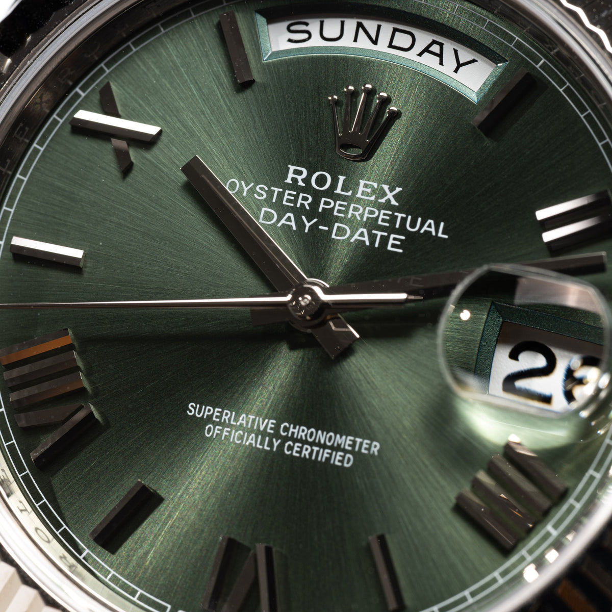 228239-Olive Dial.jpg