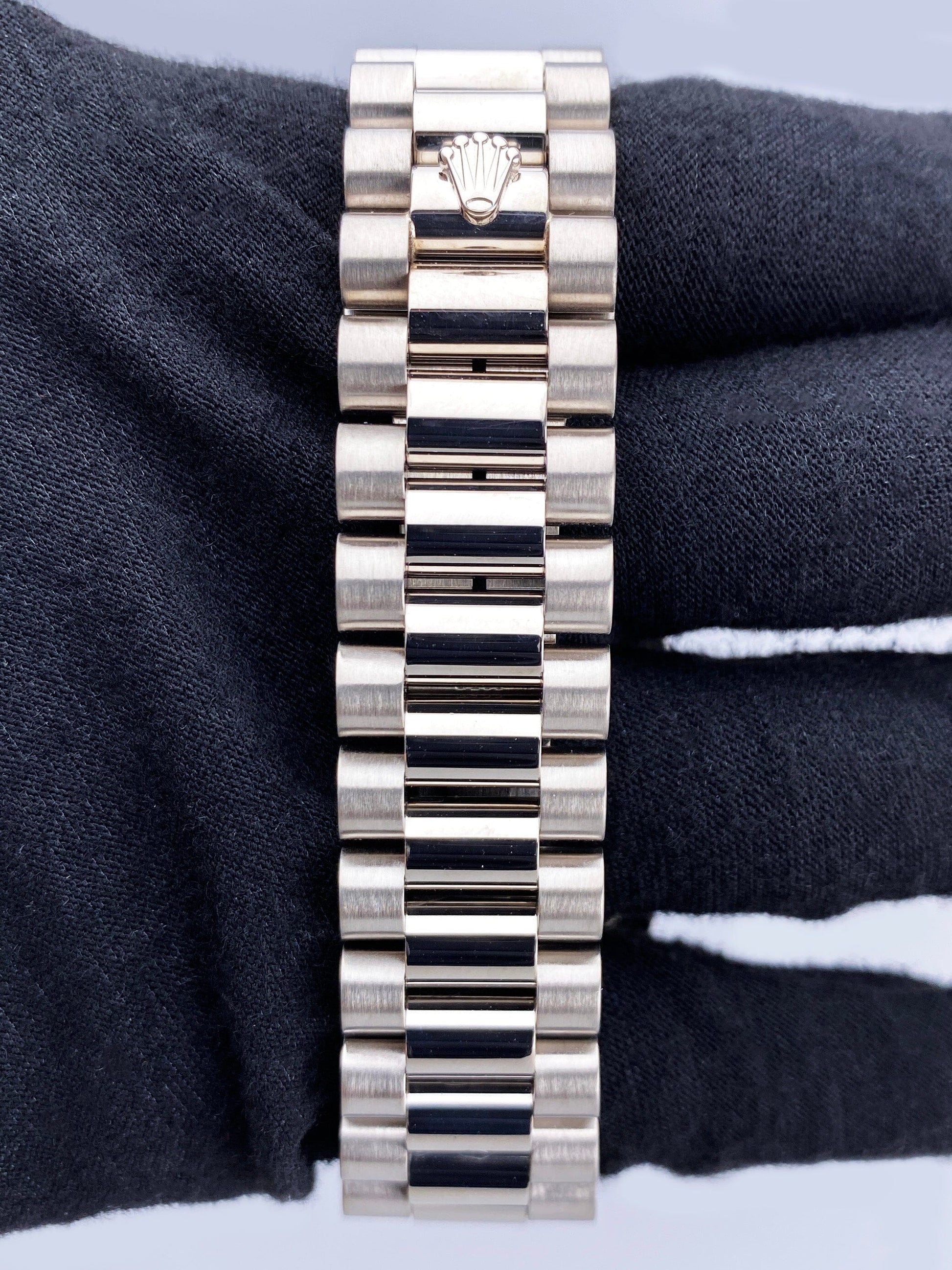 Rolex Day-Date President 18239 18K White Gold Mens Watch - Virtual