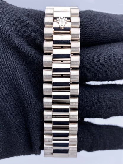 Rolex Day-Date President 18239 18K White Gold Mens Watch - Virtual