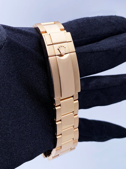 Rolex Daytona 116505 18K Rose Gold Black Dial Mens Watch