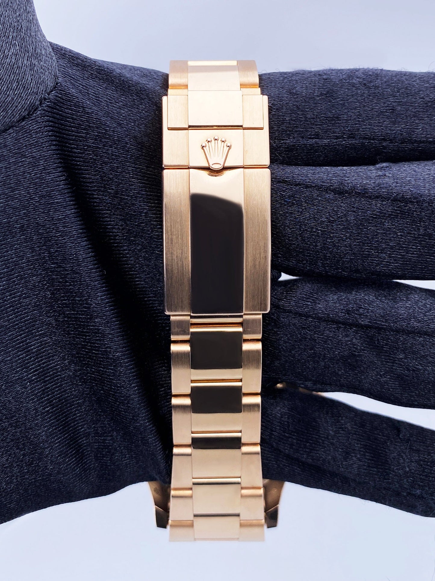 Rolex Daytona 116505 18K Rose Gold Black Dial Mens Watch