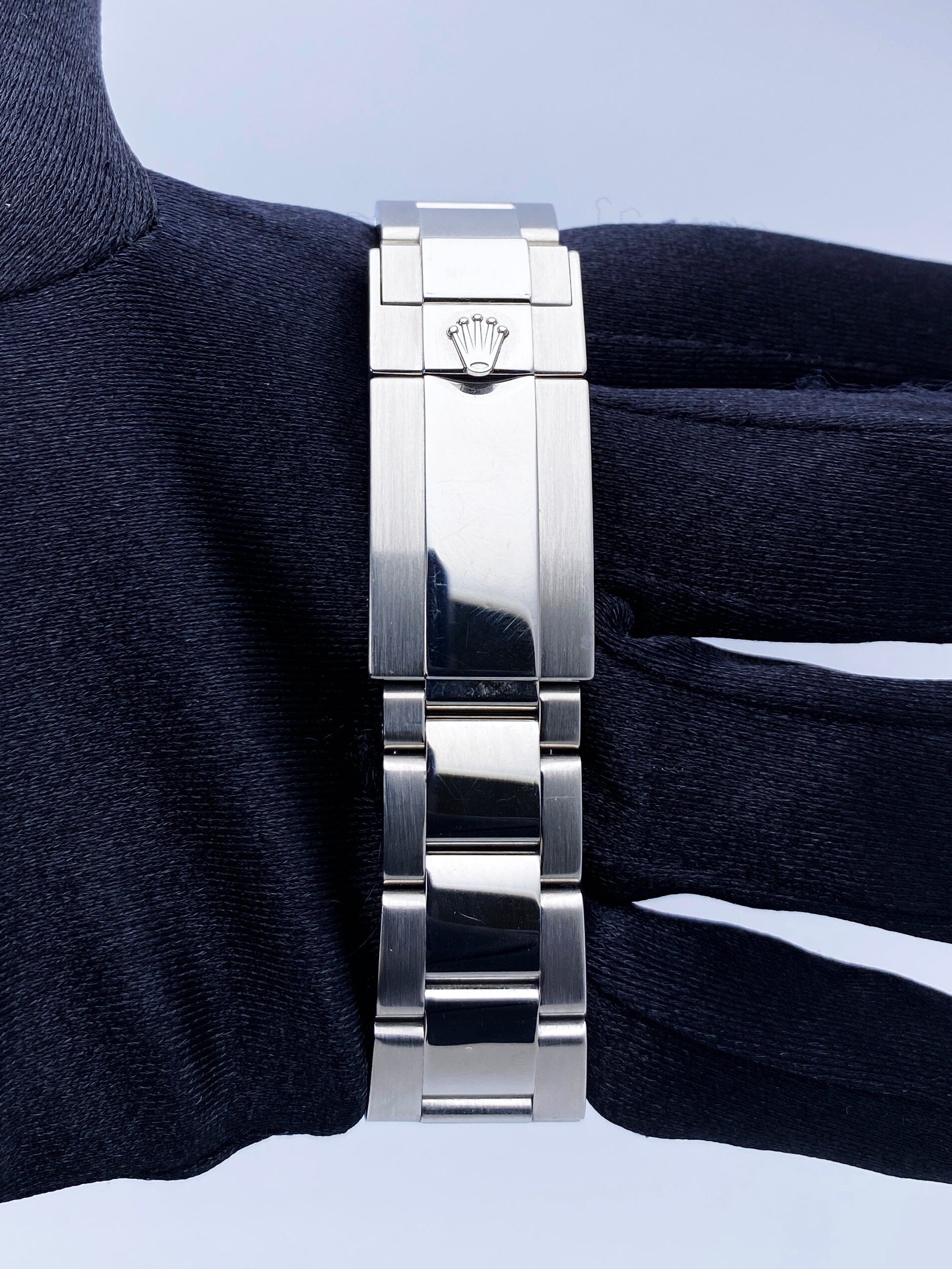 R07282205X_7 copy.jpg