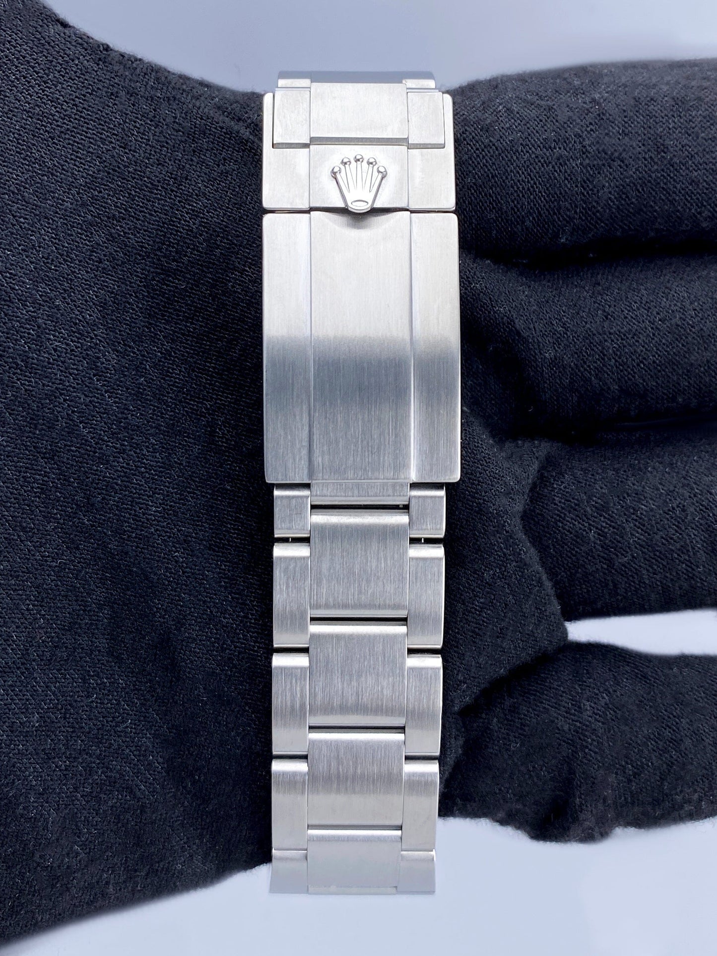 R214270BKAIO-1_7.jpg