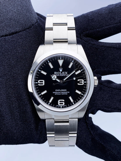 R09082202X_Rolex Explorer 214270_3 copy.jpg