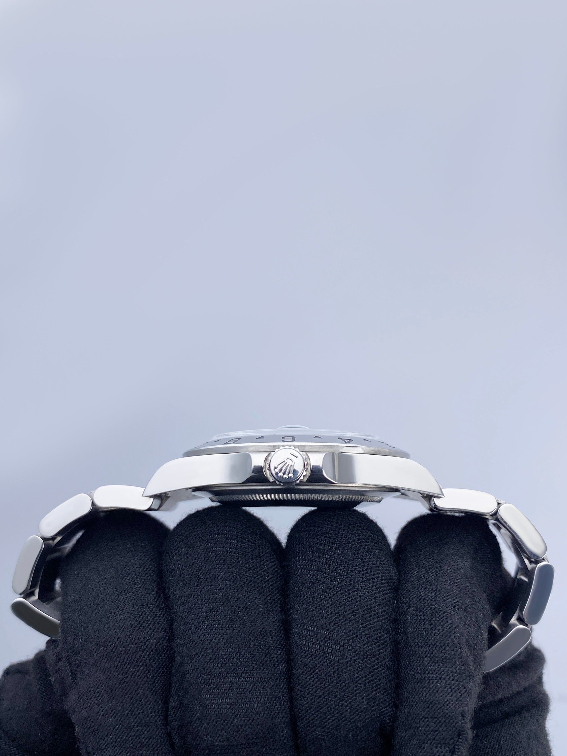 Rolex Explorer II 16570 Black Dial Engraved Mens Watch Box – Phigora