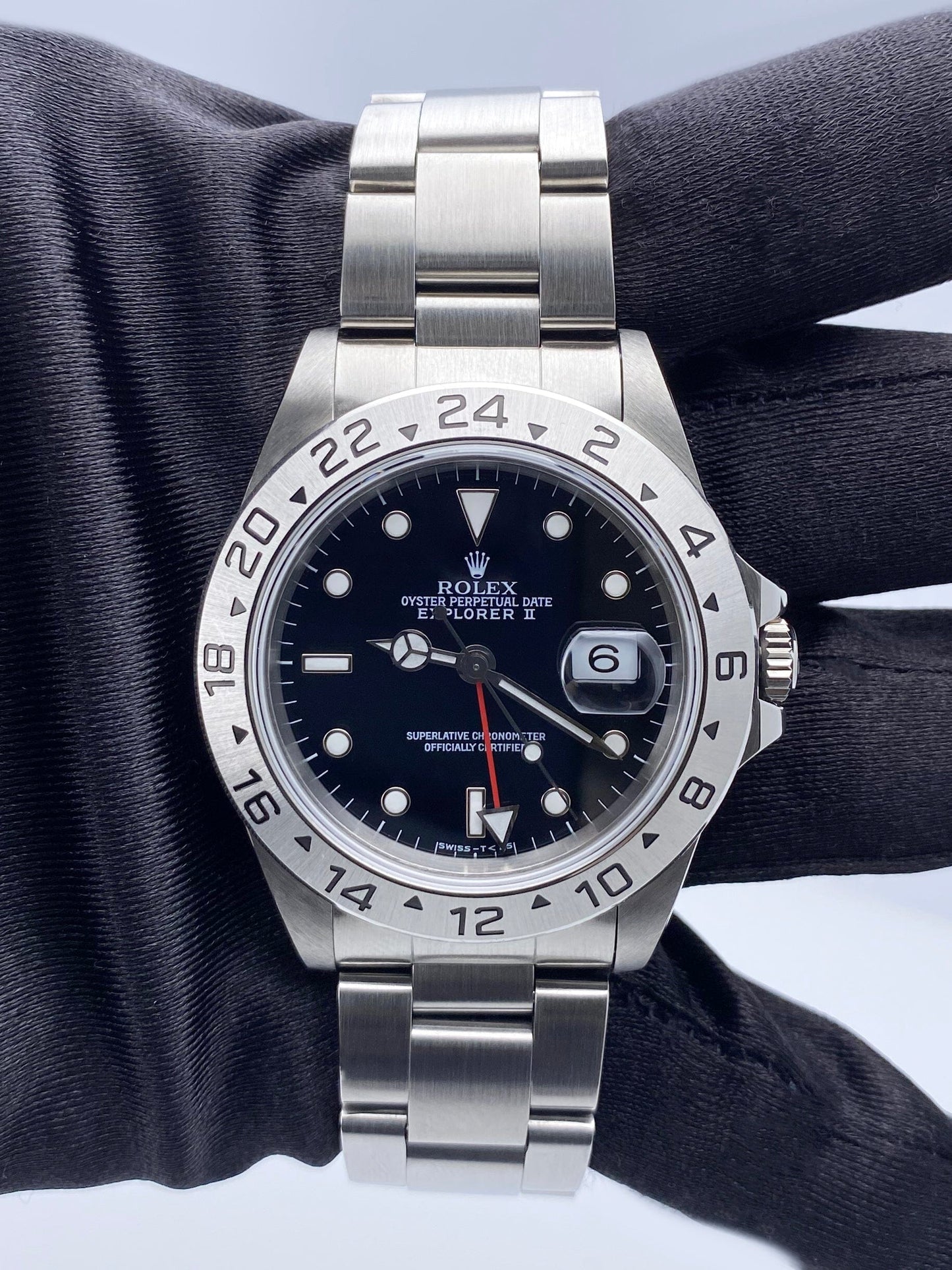 R12022203X-1_2.jpg