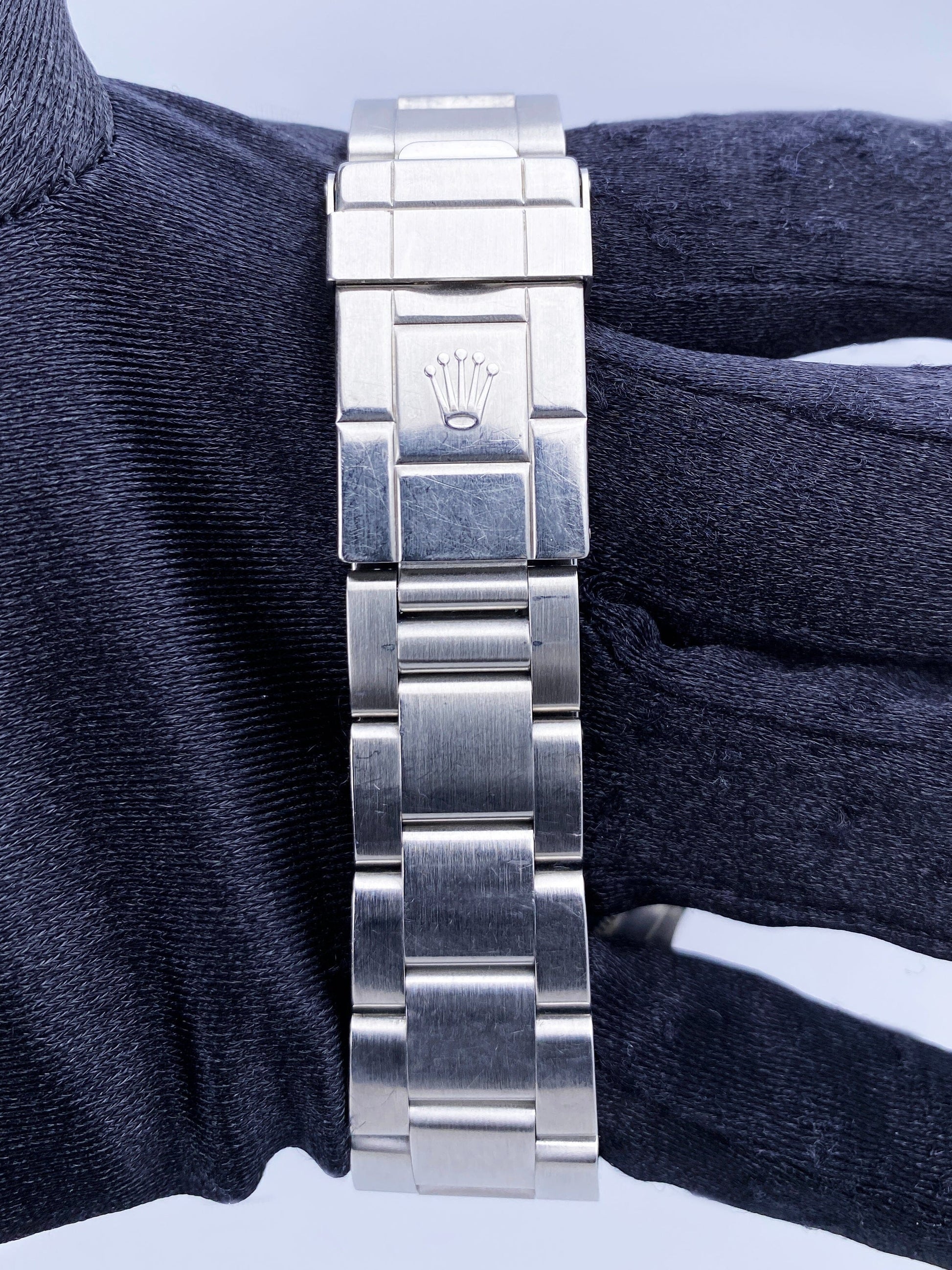 R10072206X_7 copy.jpg