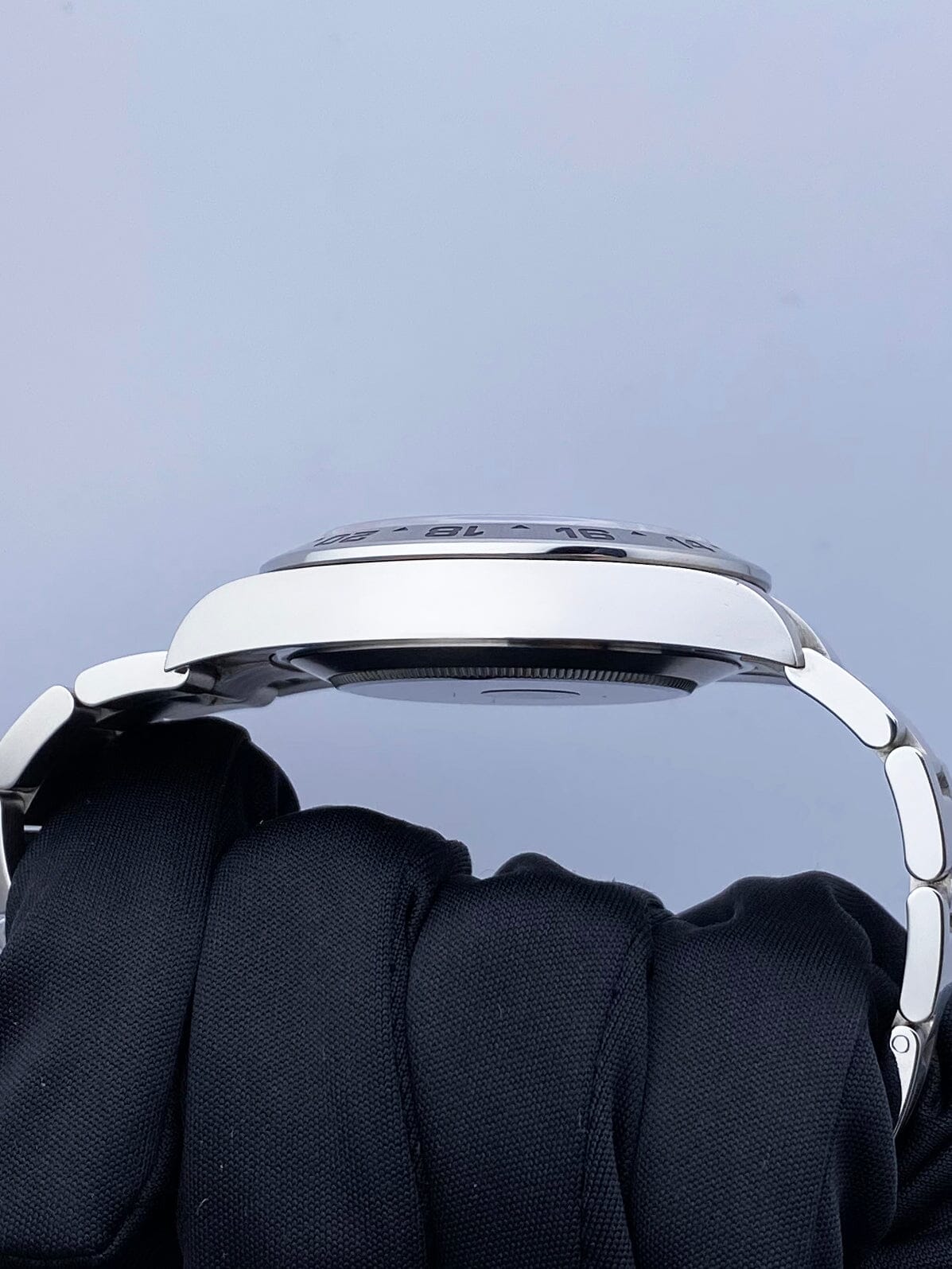 Rolex Explorer II 226570 Mens Watch Box Papers - Wristwatch