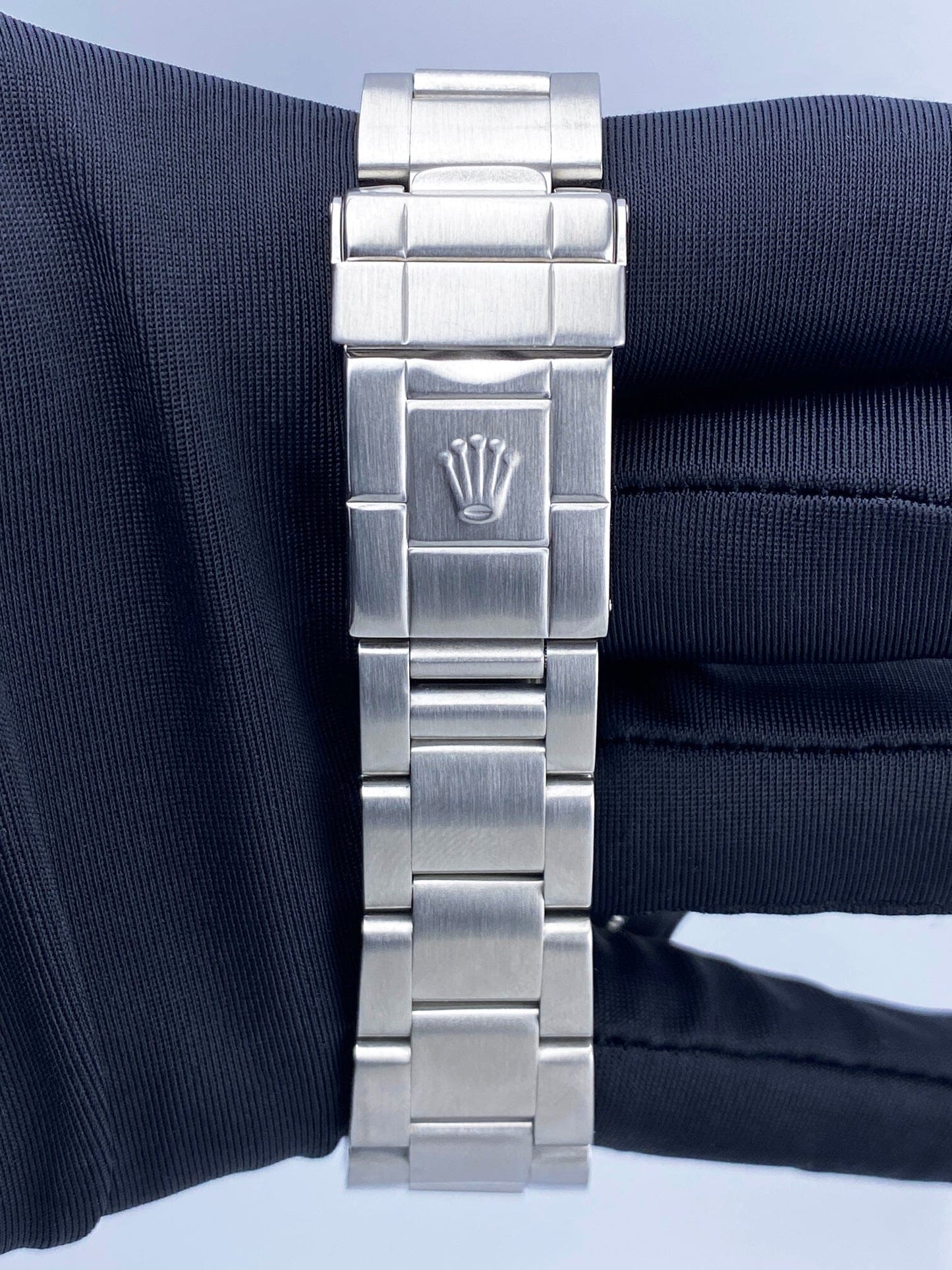 R16710BKIO2001-3_8.jpg