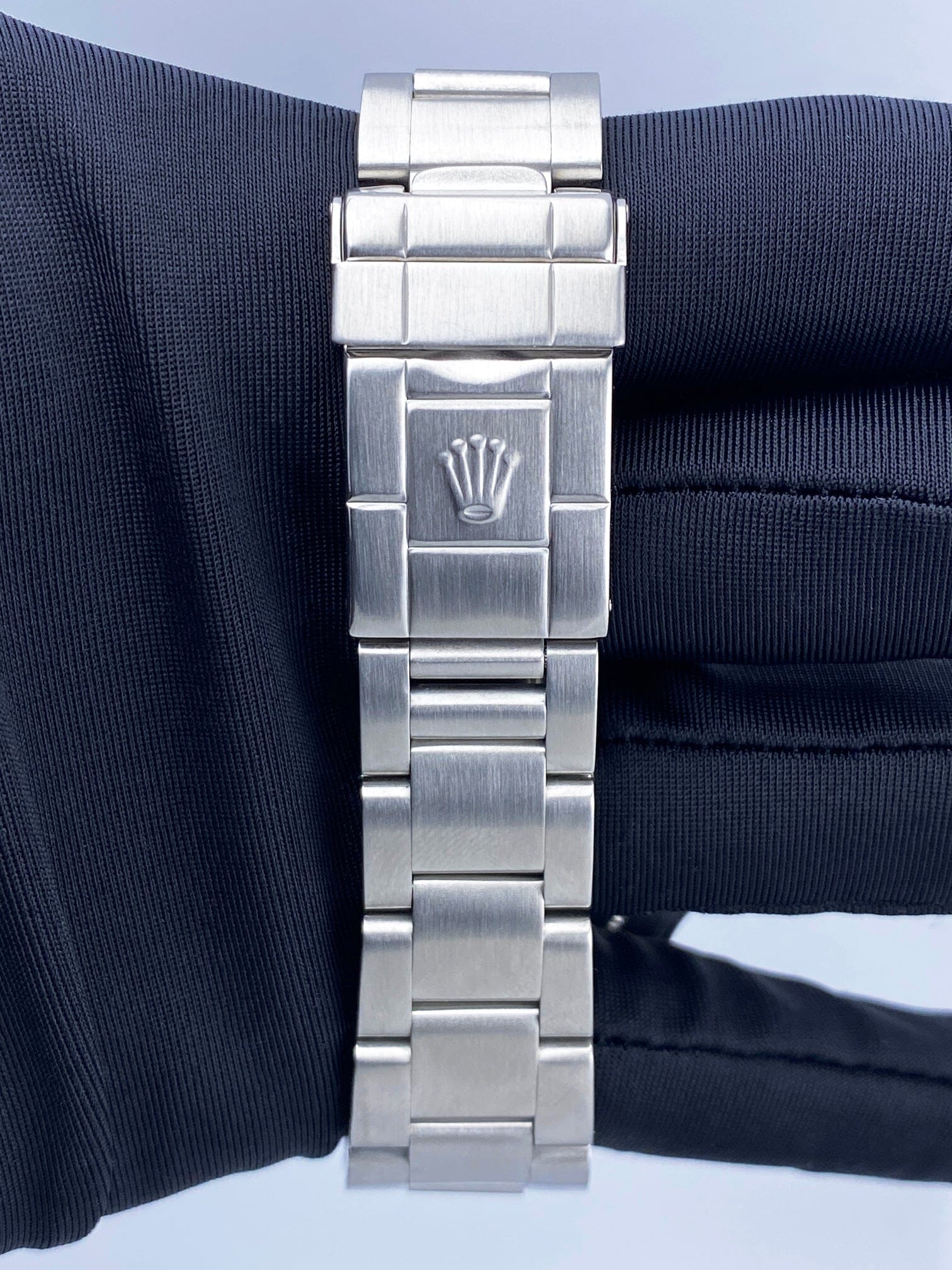 R16710BKIO2001-3_8.jpg
