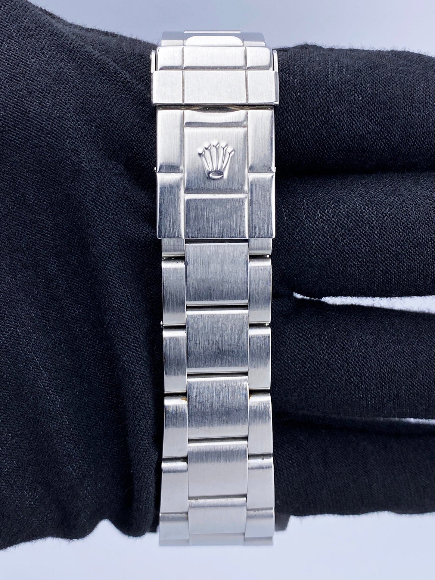 R16710BKIO2001-2_7 copy.jpg