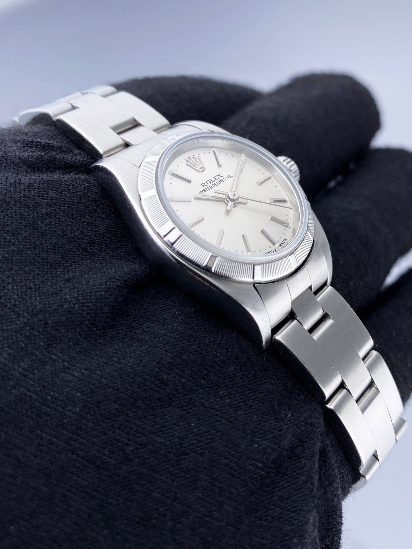 R76030SVIO2002-1_3 copy.jpg