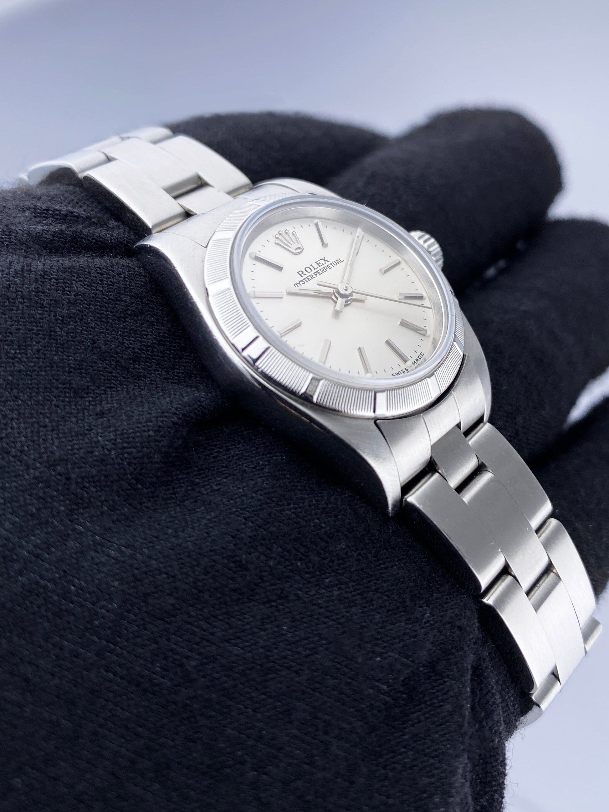 R76030SVIO2002-1_3 copy.jpg