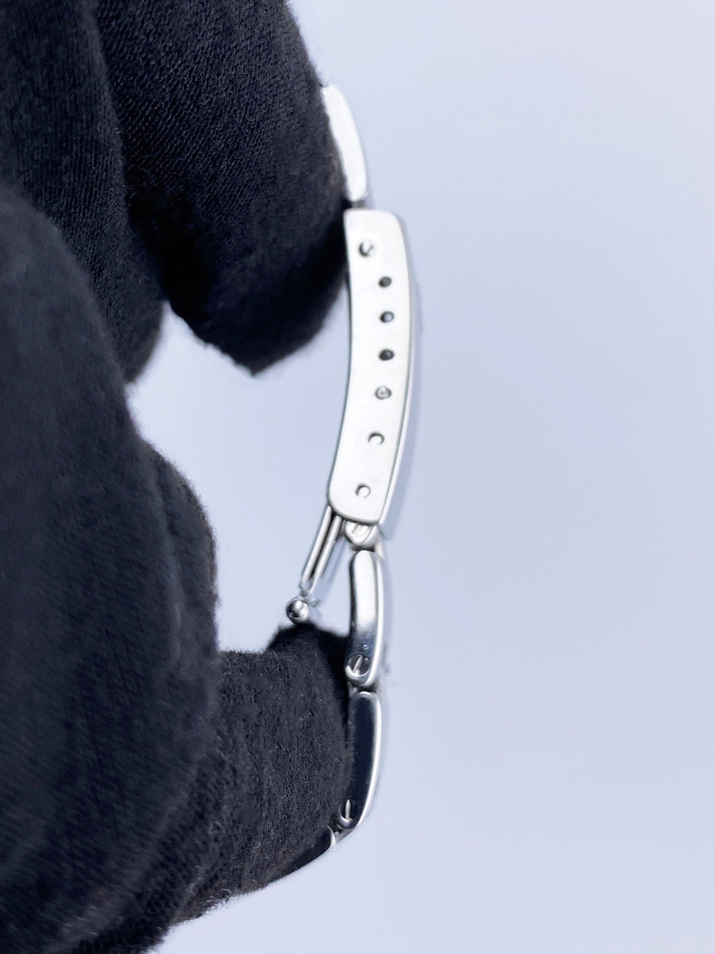 R76030SVIO2002-1_6 copy.jpg