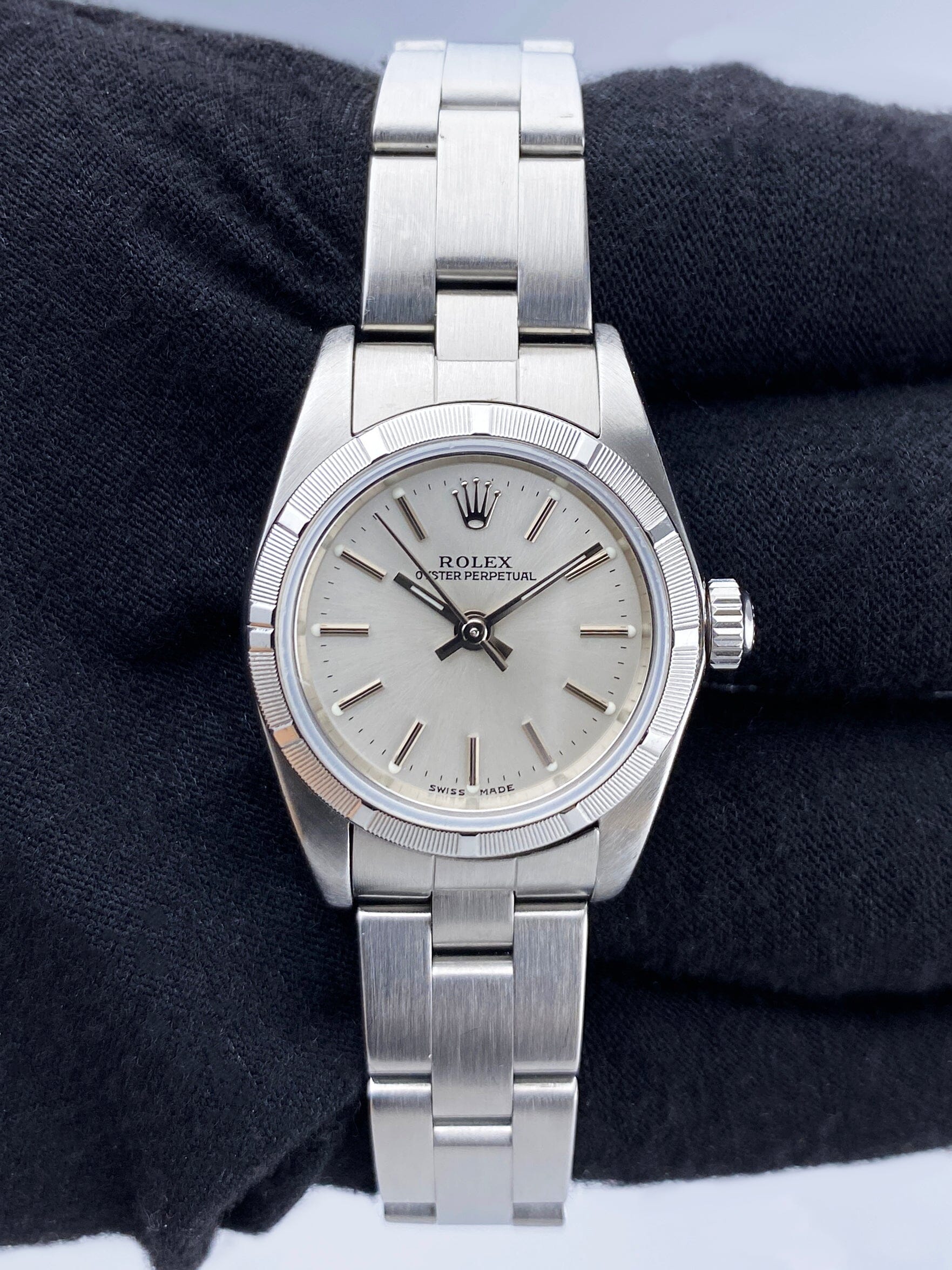 R76030SVIO2002-1_2 copy.jpg