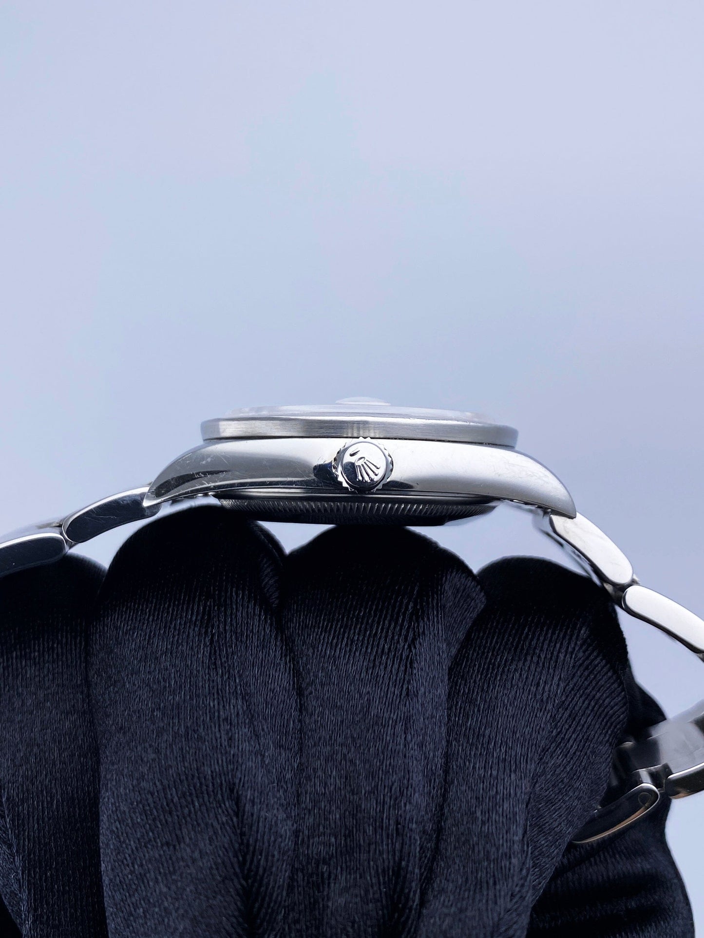 R08012201SF_Oyster Perpetual Date 15210 Silver_4.jpg