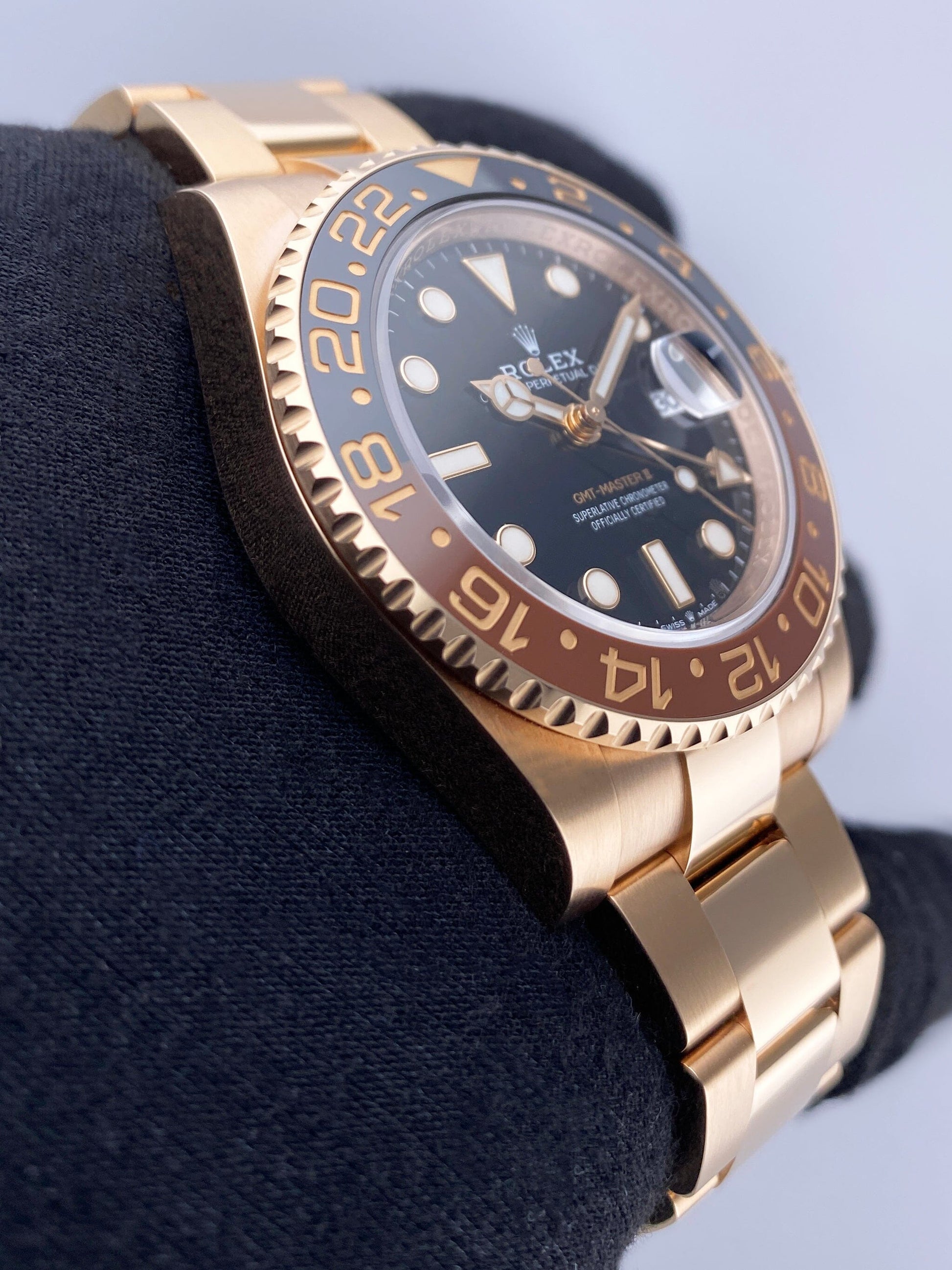 Rolex Oyster Perpetual Date GMT-Master II 126715CHNR Mens Watch