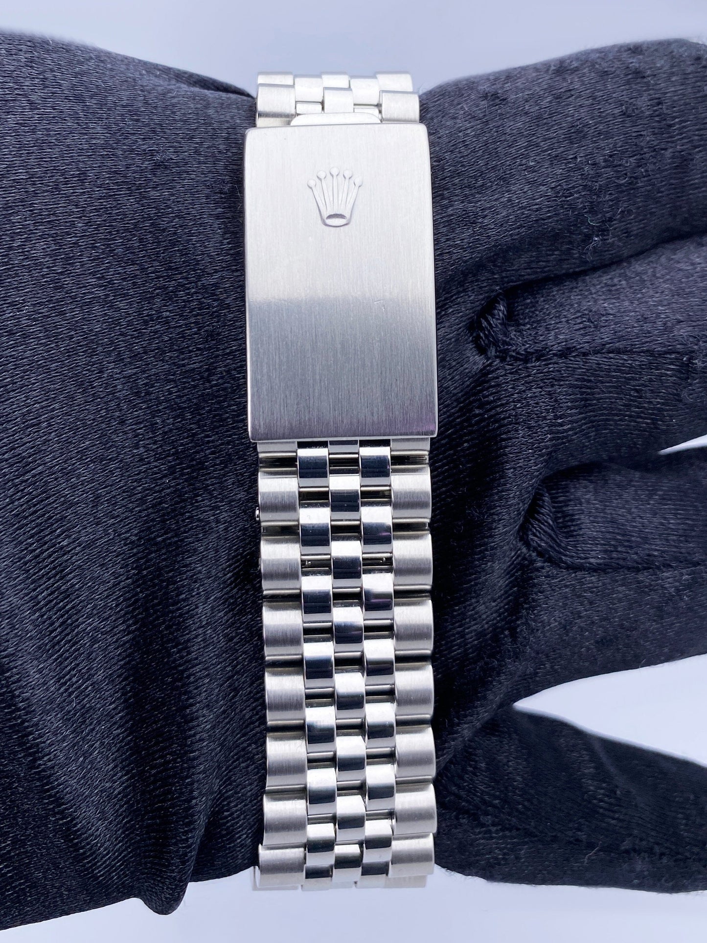 Rolex Oyster Perpetual Datejust 16220 Silver Dial Mens Watch. - Wristwatch