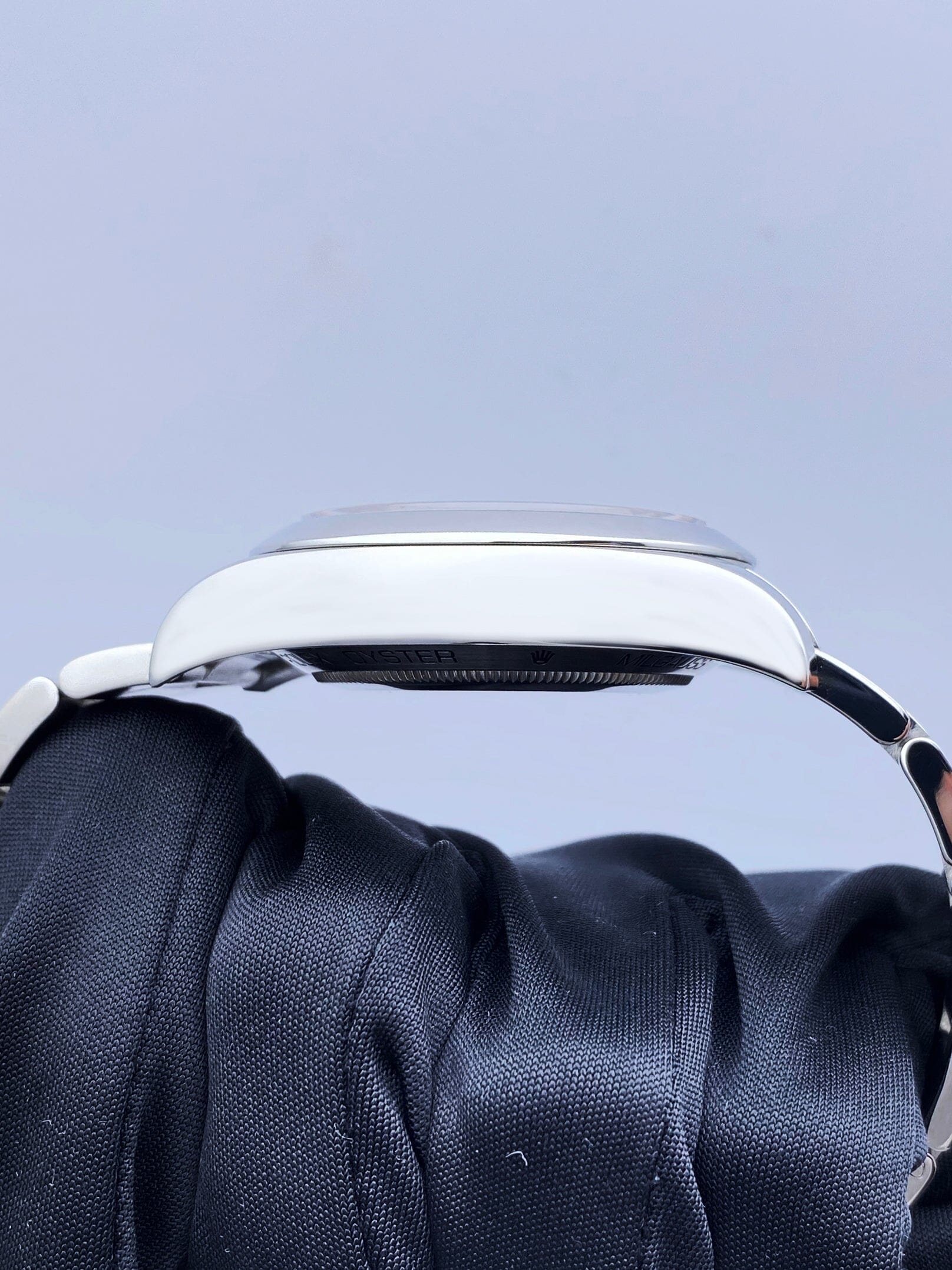 R02242205X_5 copy.jpg