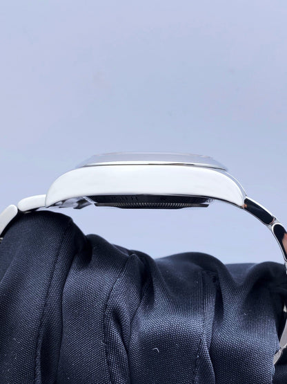 R02242205X_5 copy.jpg