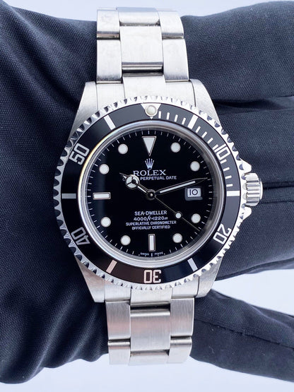 Rolex Oyster Perpetual Sea-Dweller 16600 Mens Watch