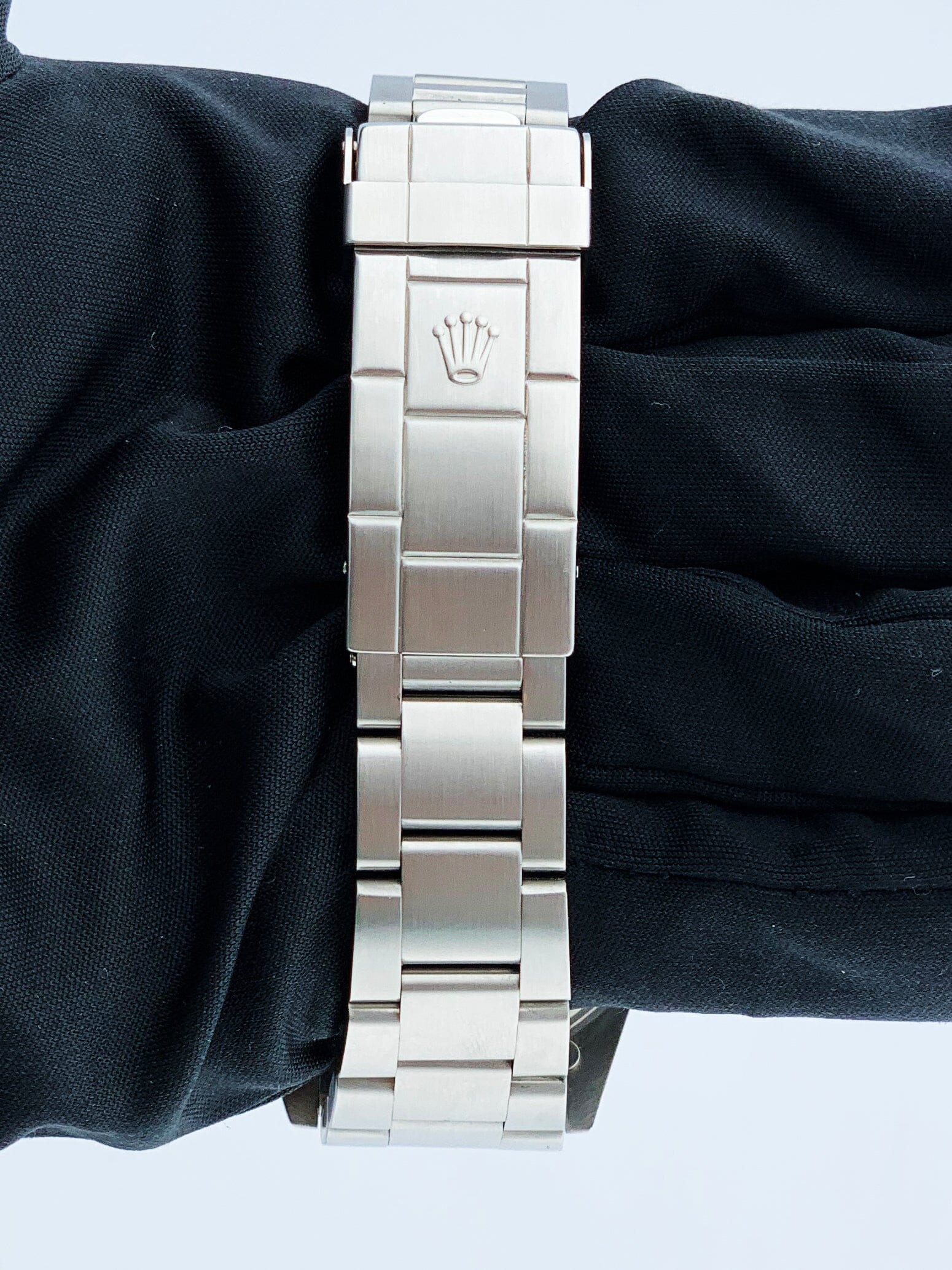 Rolex Oyster Perpetual Submariner 16610 Mens Watch | Phigora