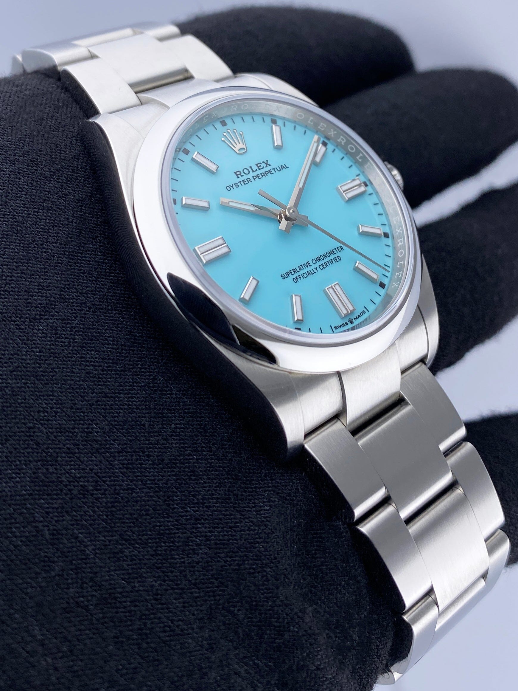 Rolex Oyster Perpetual Turquoise Dial 126000 Mens Watch Box – Phigora