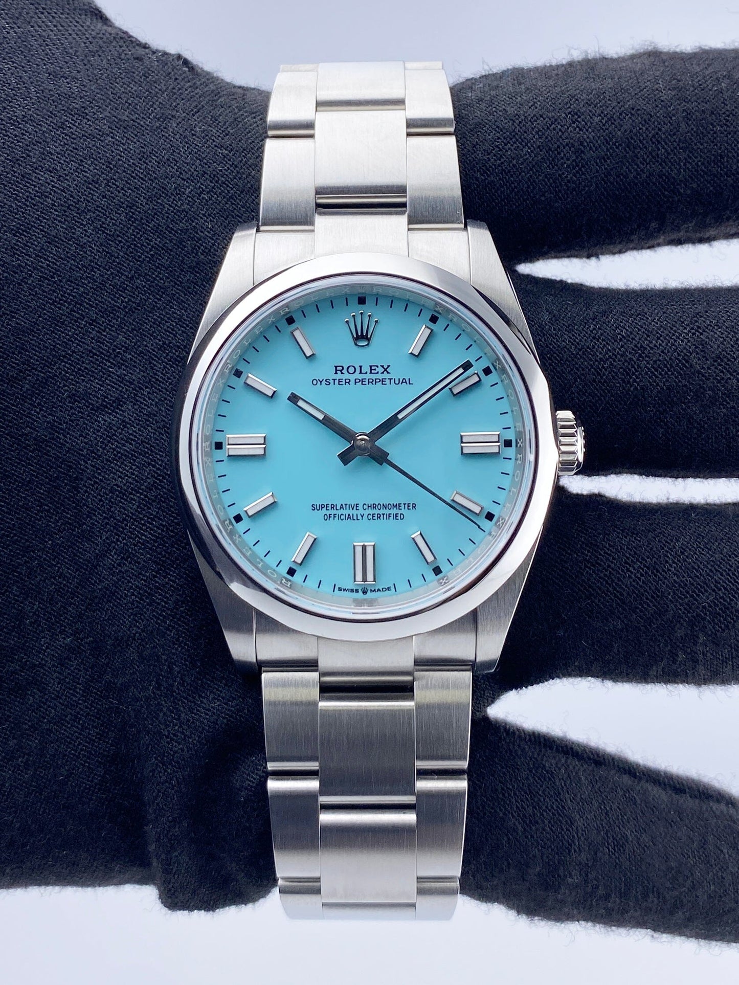Rolex Oyster Perpetual Turquoise Dial 126000 Mens Watch Box Papers - Watches