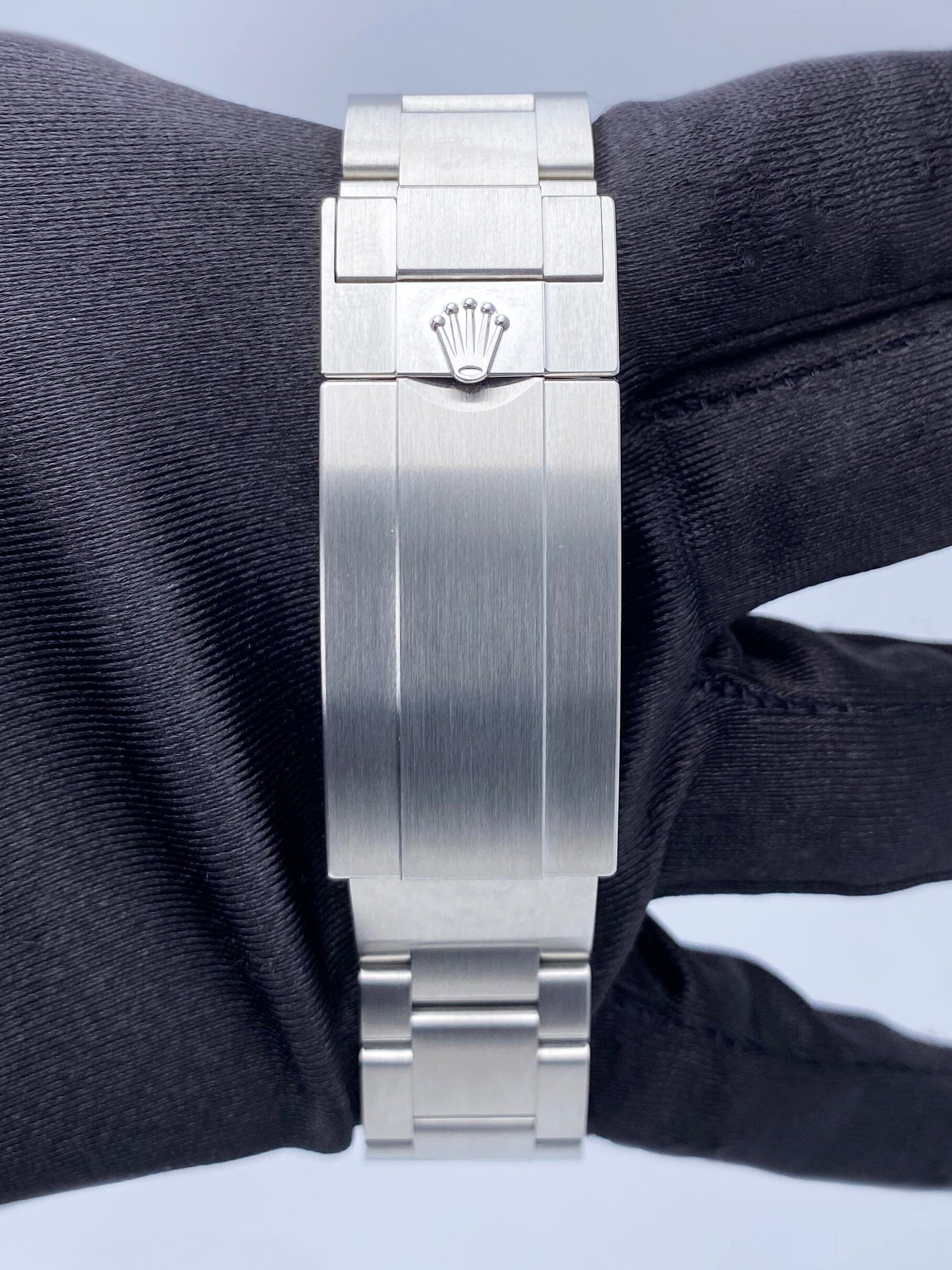 Rolex Red Sea-Dweller 126600 Mens Watch Box Papers - Virtual