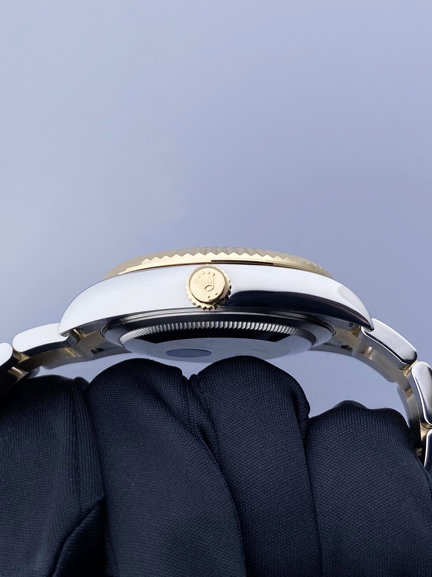 R03282206X_4 copy.jpg