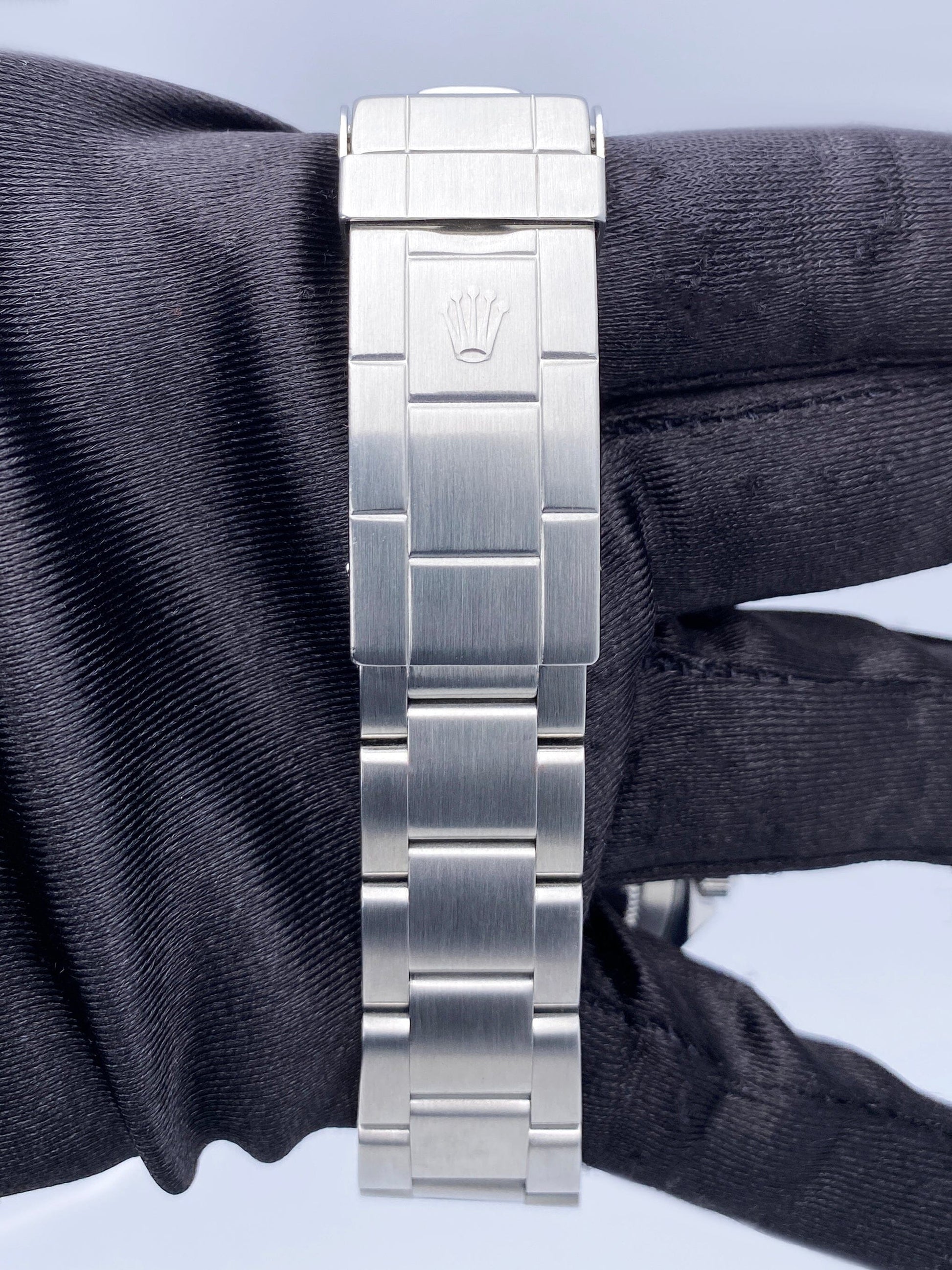 Rolex Submariner 14060 No Date Mens Watch Box Papers