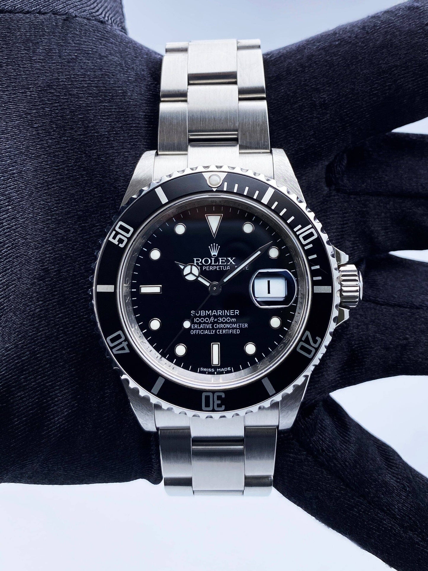 Rolex Submariner Date 16610 Engraved Rehaut Mens Watch Box Papers - Virtual