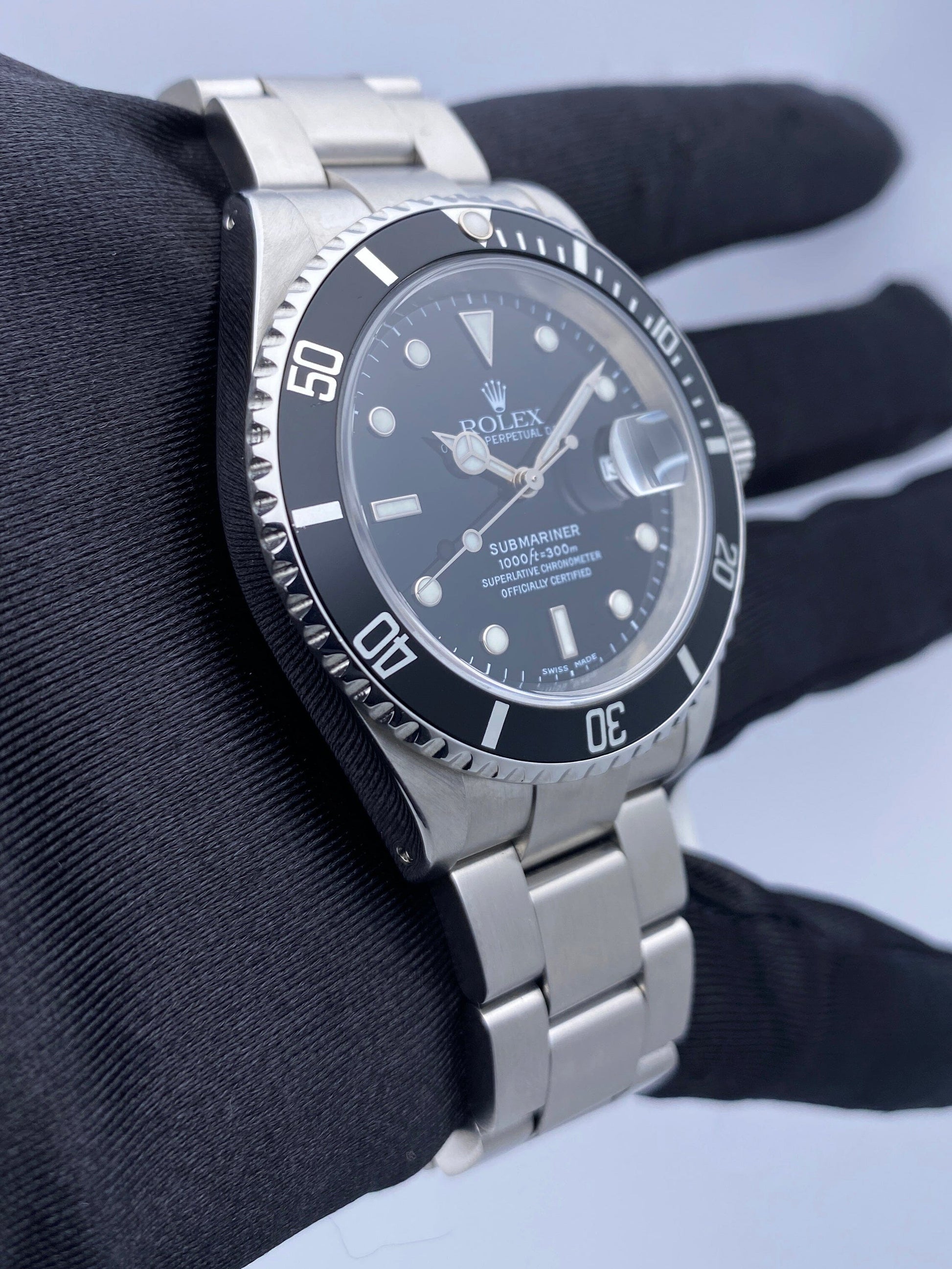 Rolex Submariner Date 16610 Mens Watch - Watches