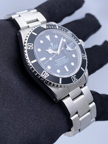 R08222201X_Submariner Date 16610_25_1998_3.jpg