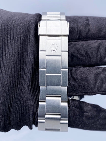 Rolex Submariner Date 16610 Mens Watch Box Papers