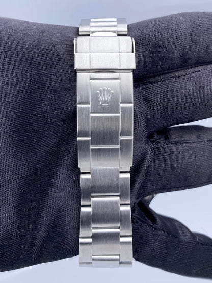 R08222201X_Submariner Date 16610_25_1998_7.jpg