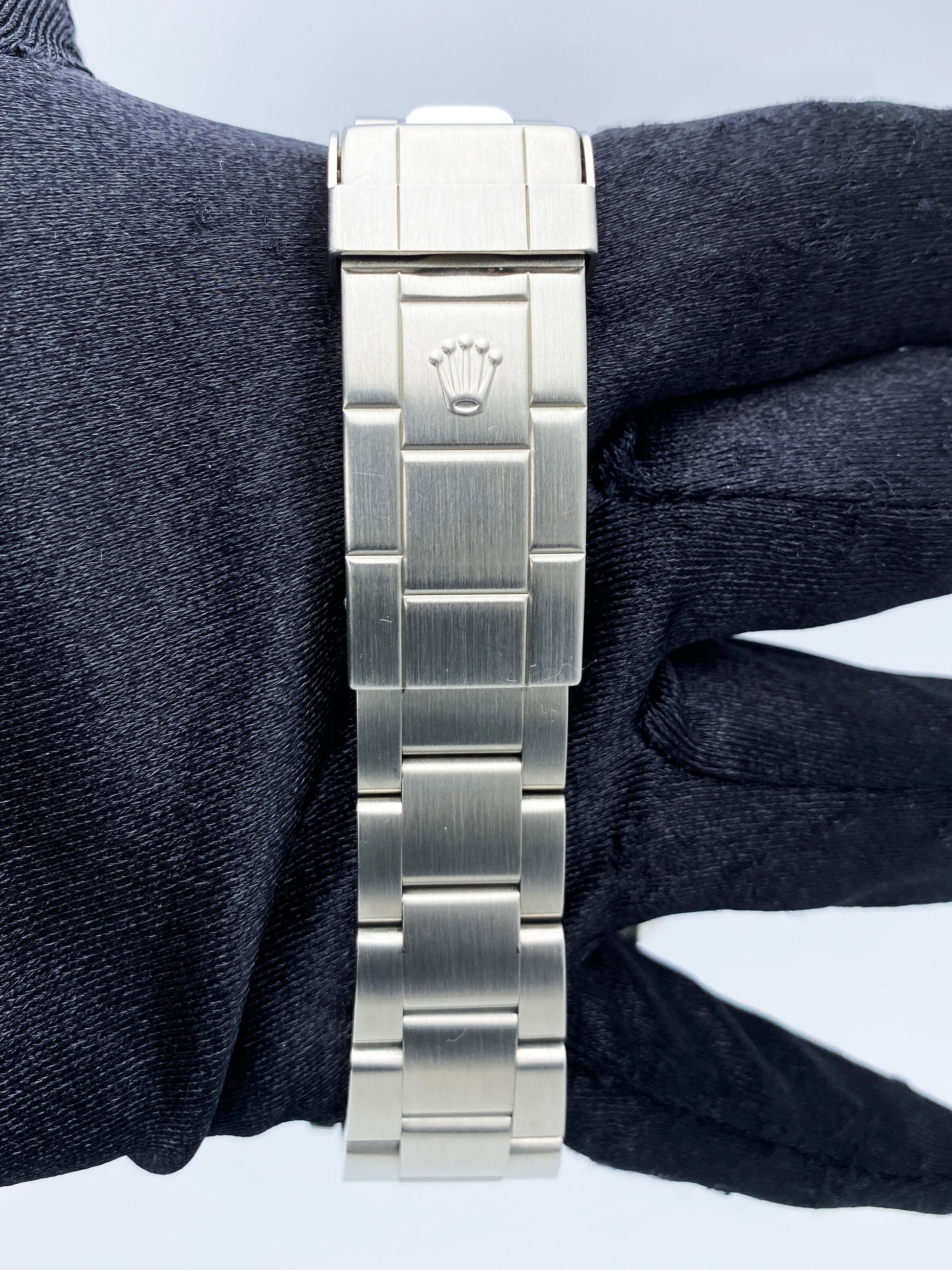 R1130222X_7 copy.jpg