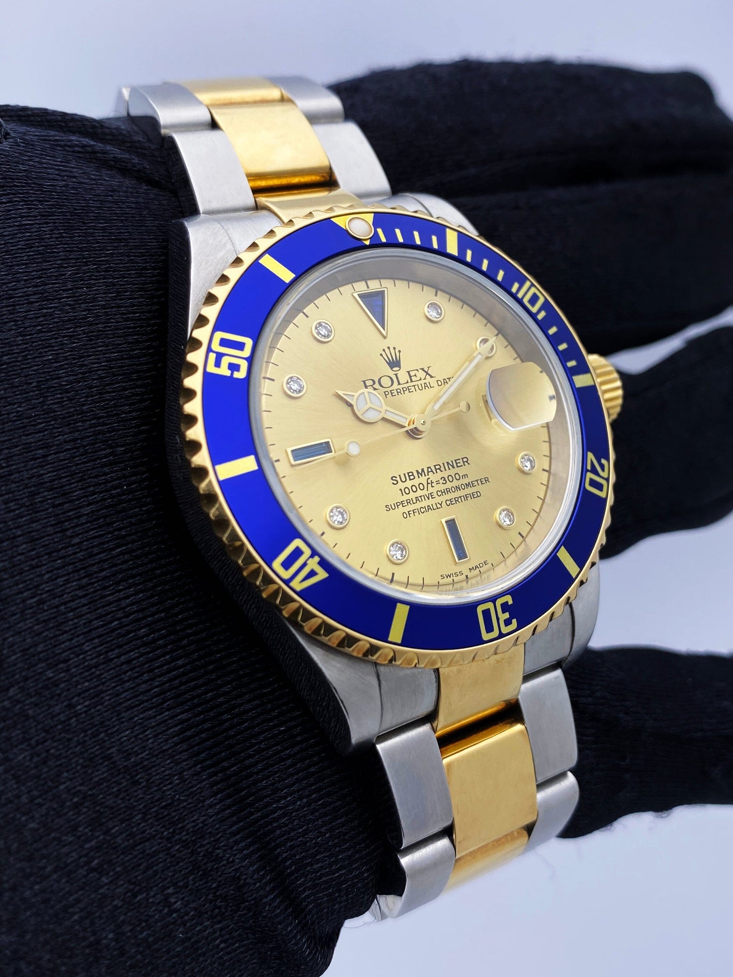R10072210X_3 copy.jpg