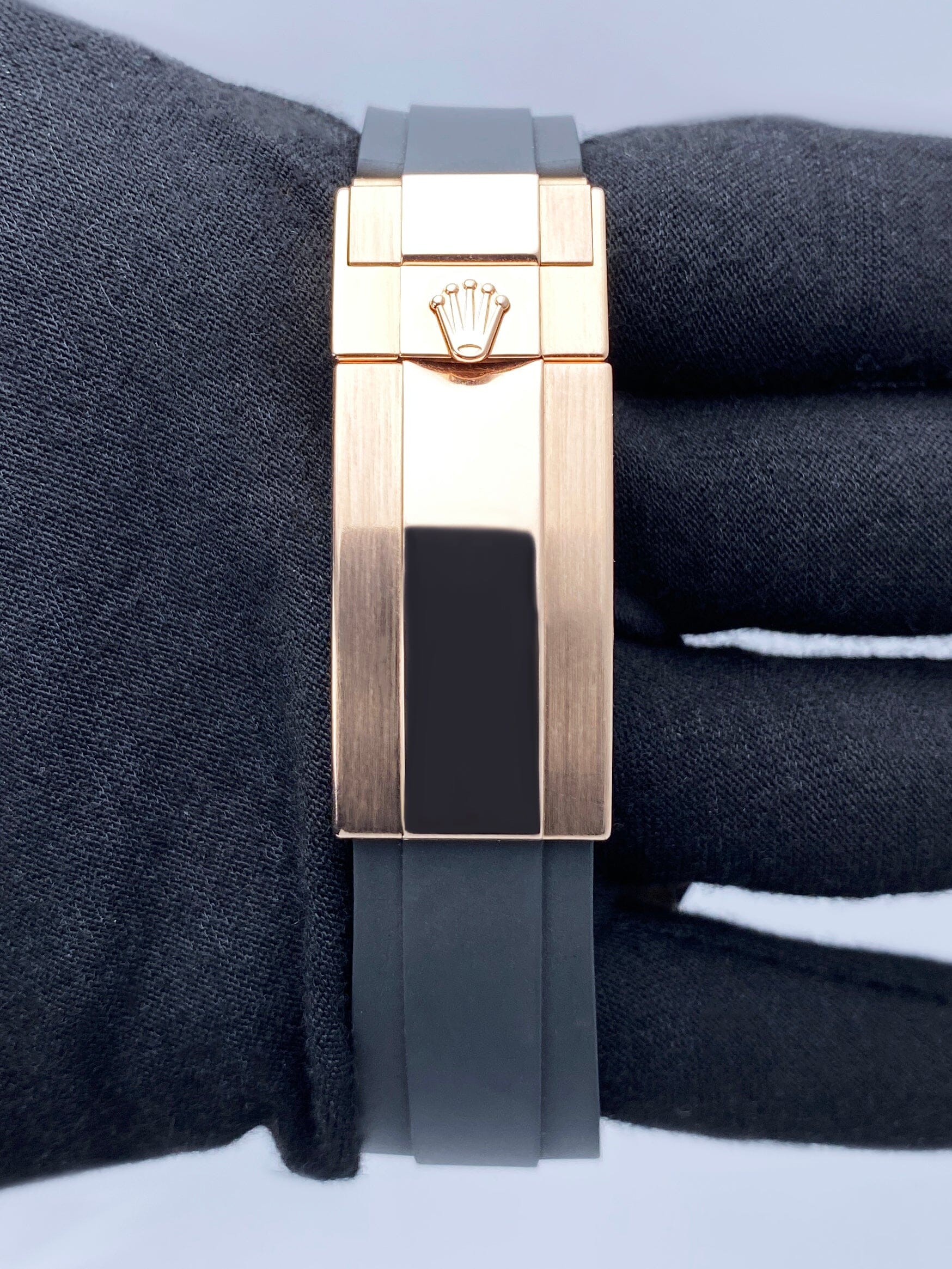 R126655BKIS-1_7.jpg