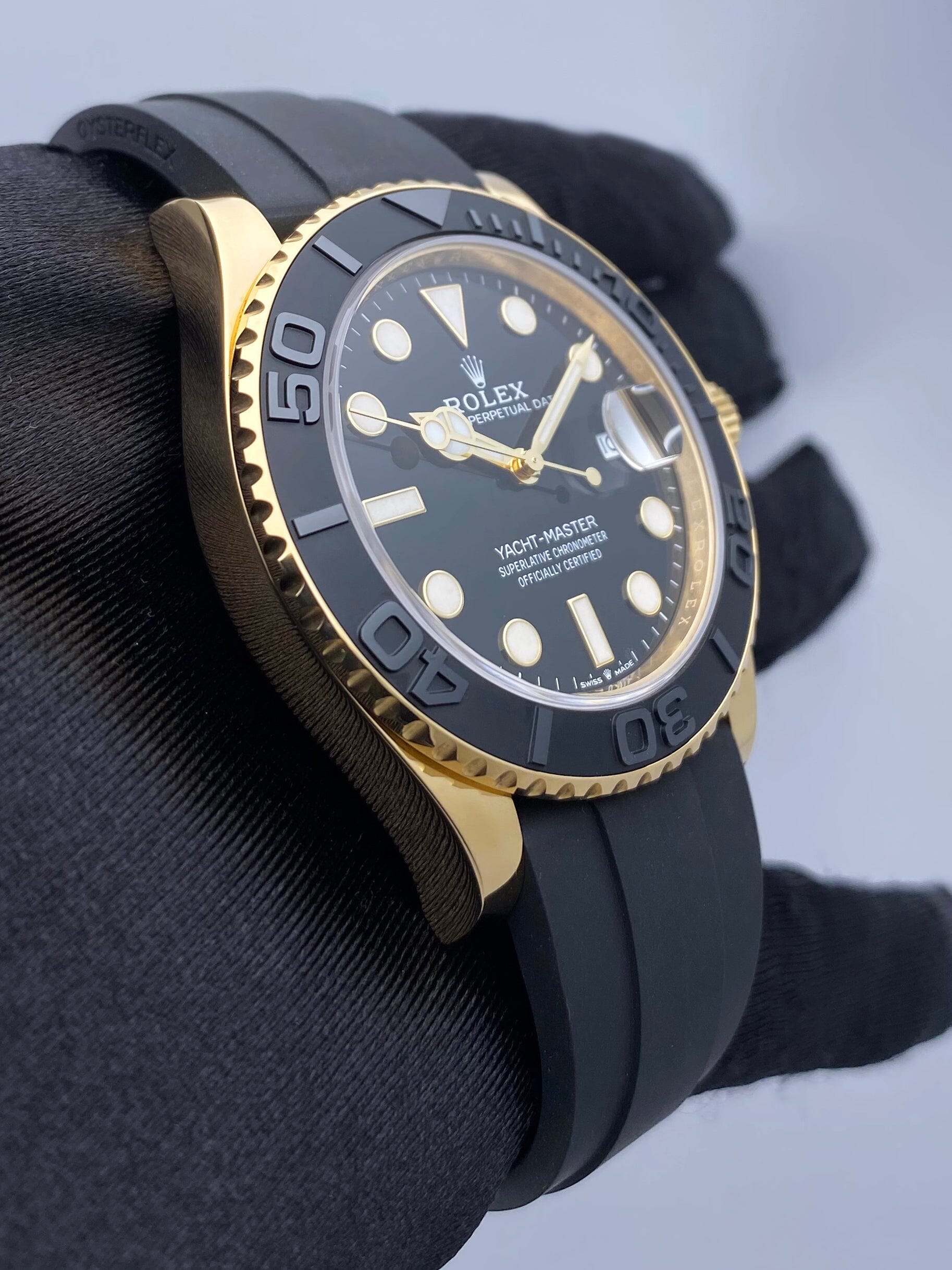 R226658BKIS23-1_3.jpg