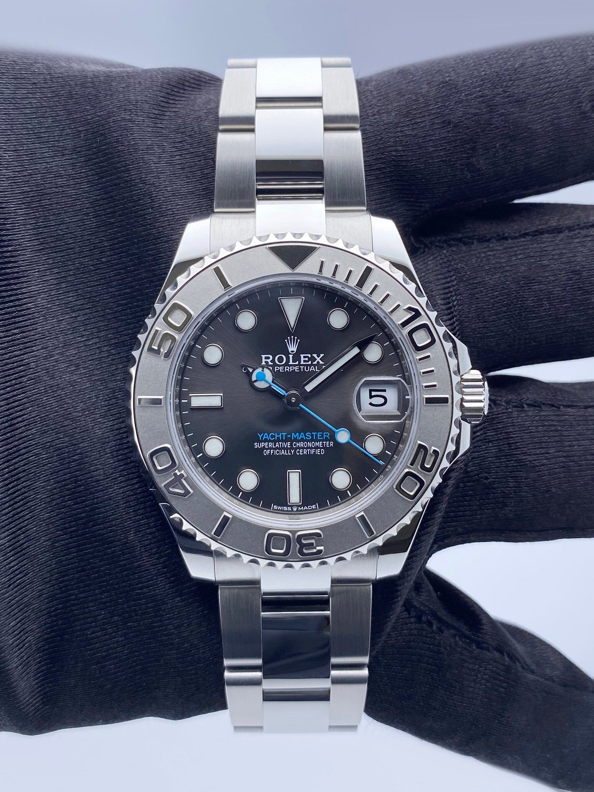 R268622SLIO19-1_2.jpg