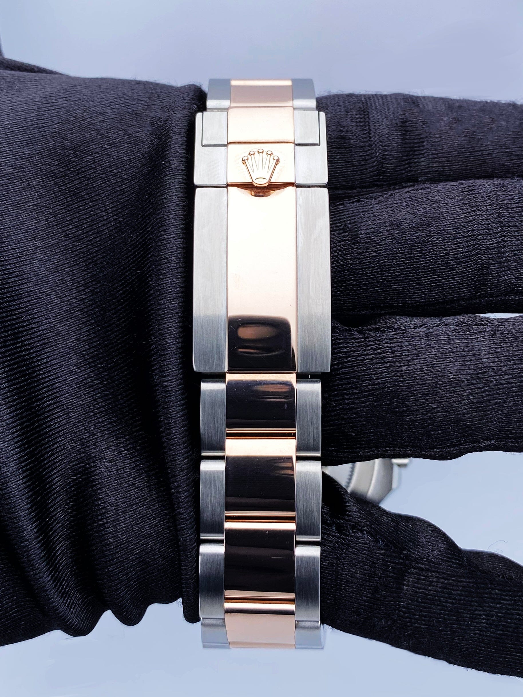 Rolex Yacht-Master 40 116621 Black Dial Mens Watch Box Papers